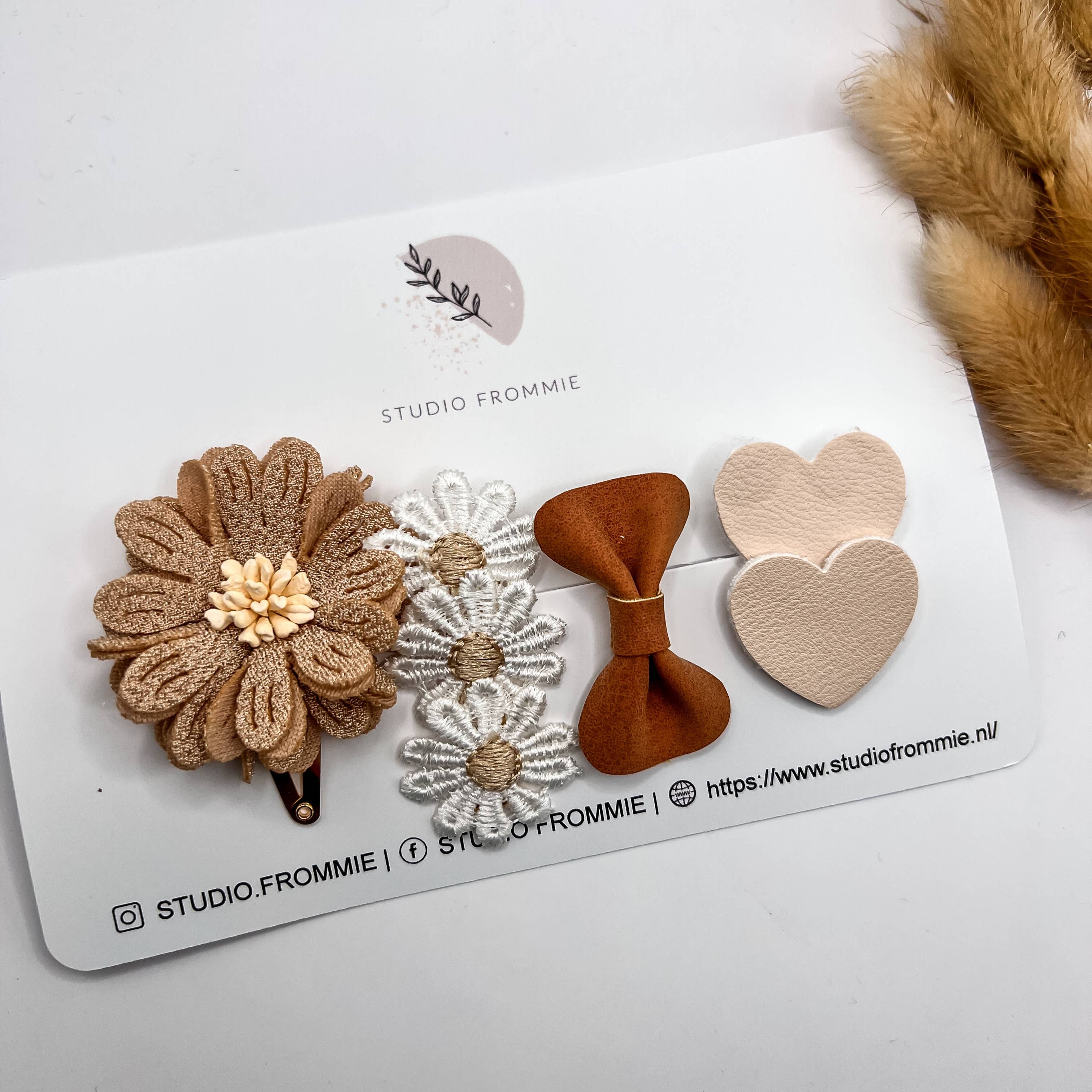 Haarspangen-Set mit Blumen, Schleife und Herzen – Lana