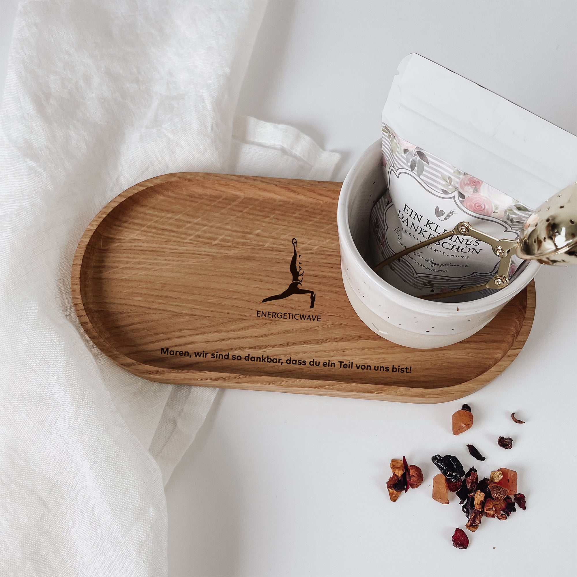 Personalisiertes Holztablett mit Gravur – stilvolles Firmengeschenk aus Massivholz