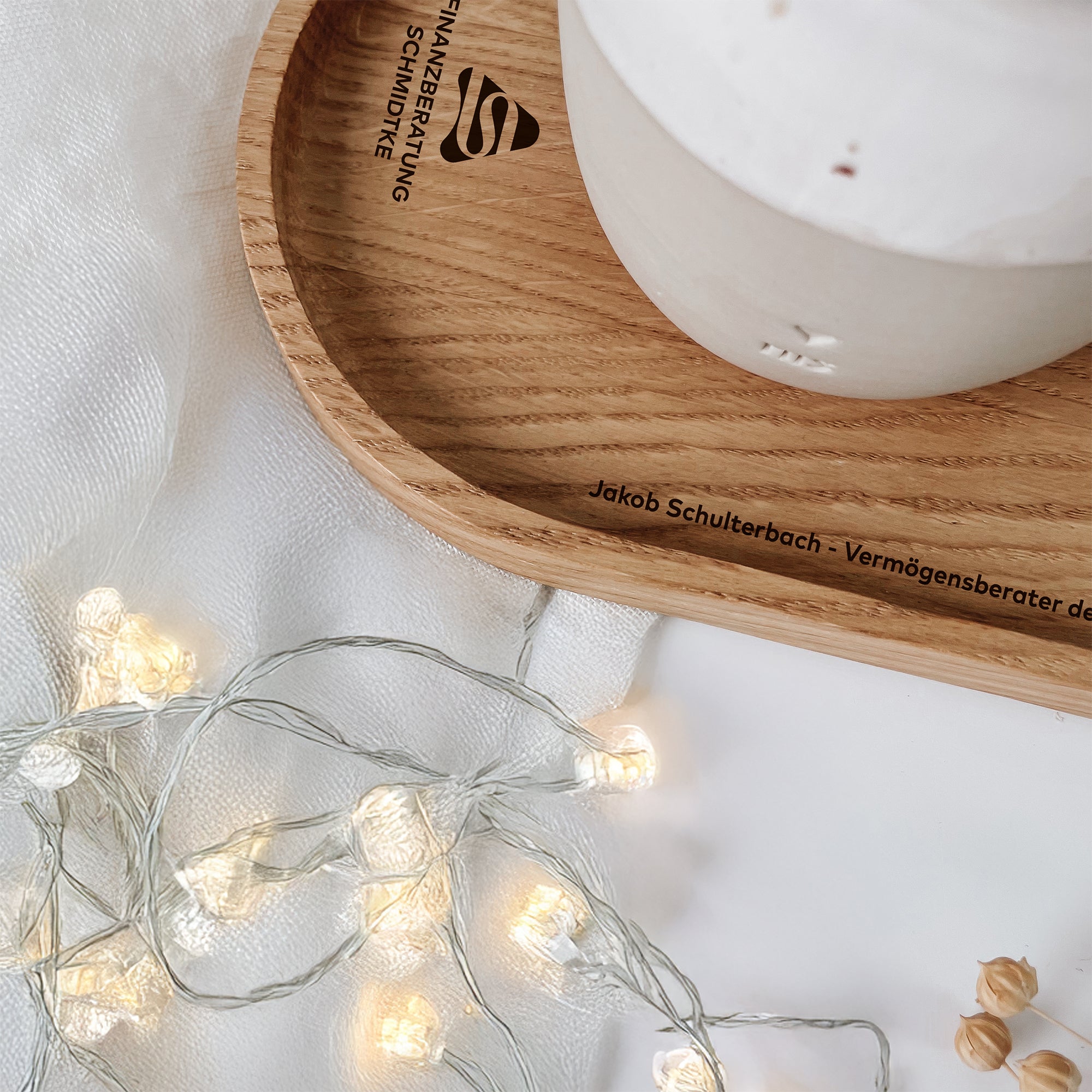 Personalisiertes Holztablett mit Gravur – stilvolles Firmengeschenk aus Massivholz