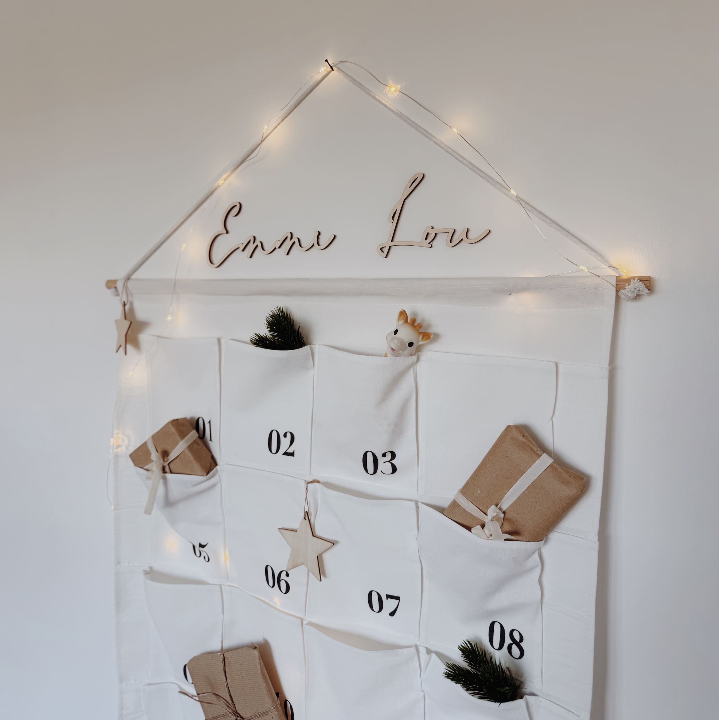 Adventskalender Taschen, bedruckt & Holzschriftzug – modern & stilvoll