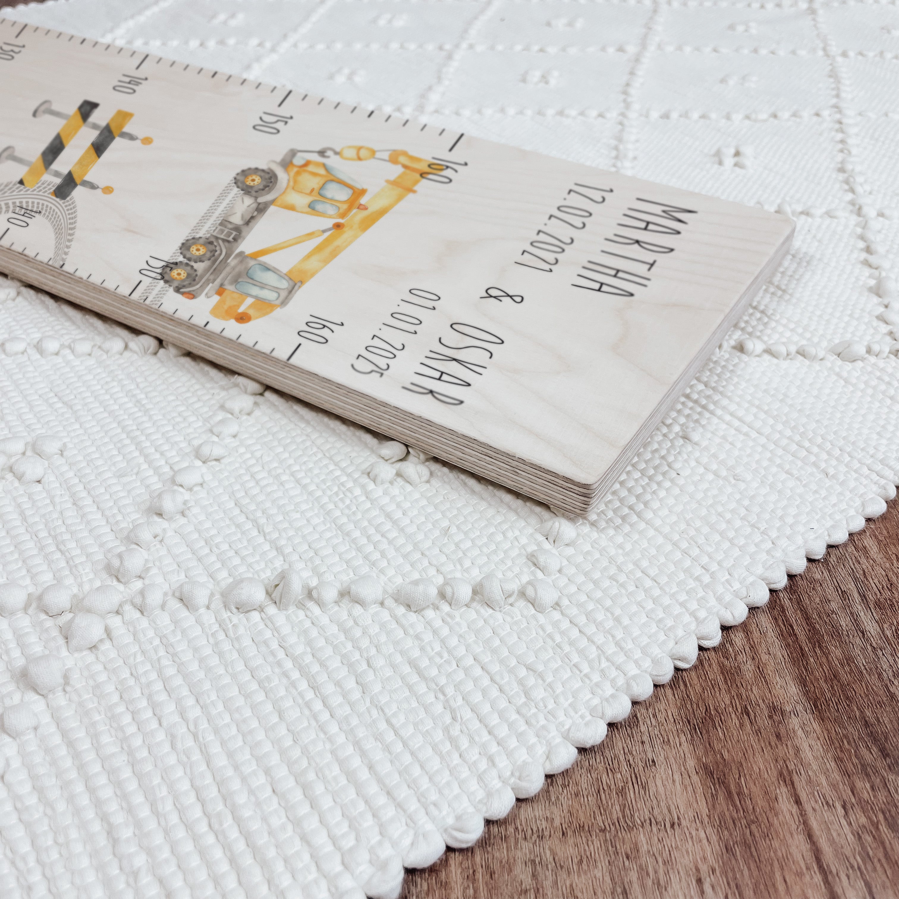 Kindermesslatte Holz "Bagger & Baustelle" – personalisierbar