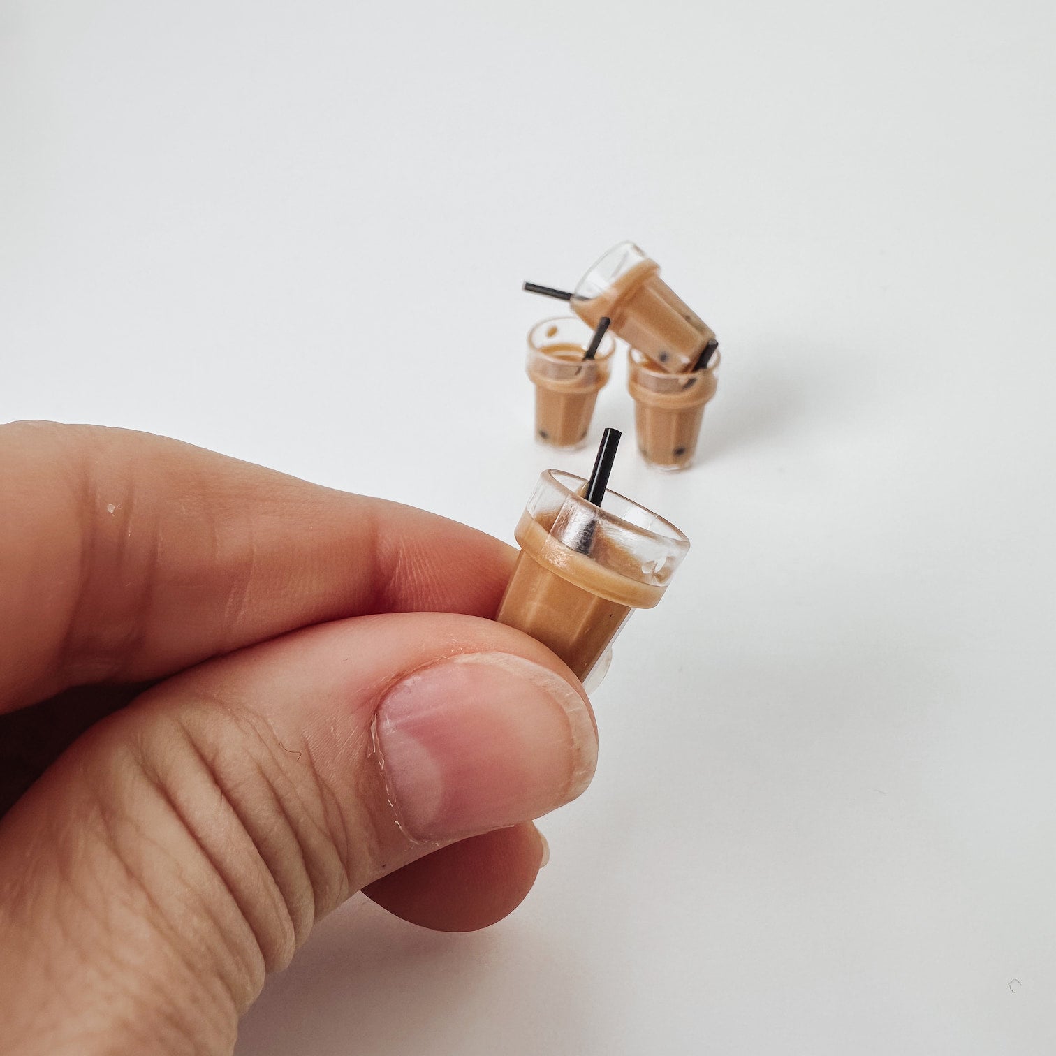 Mini Bubble Tea – Wichtel Zubehör im Miniatur-Design mit Strohhalm