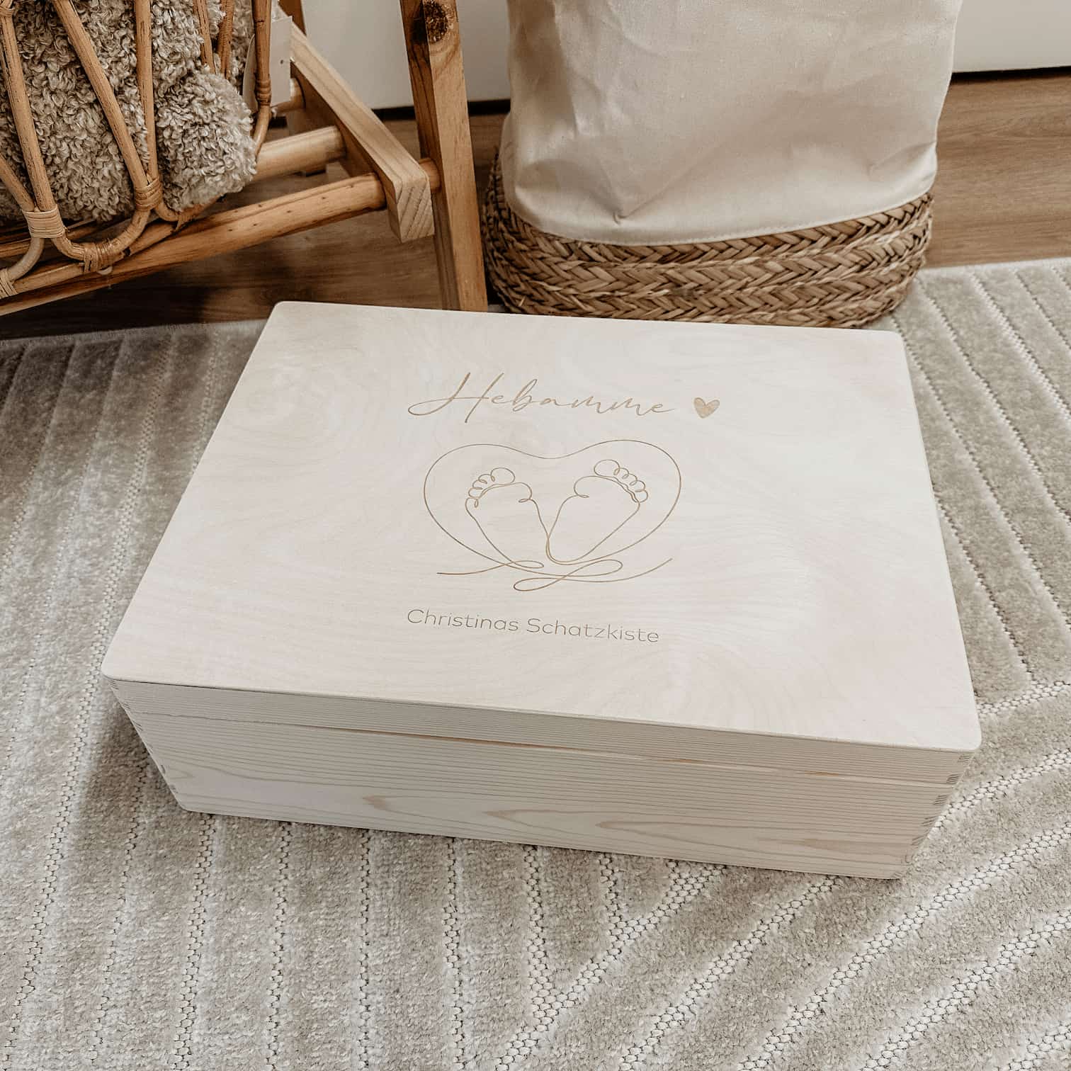 Erinnerungskiste Holz personalisiert - Babyfüße