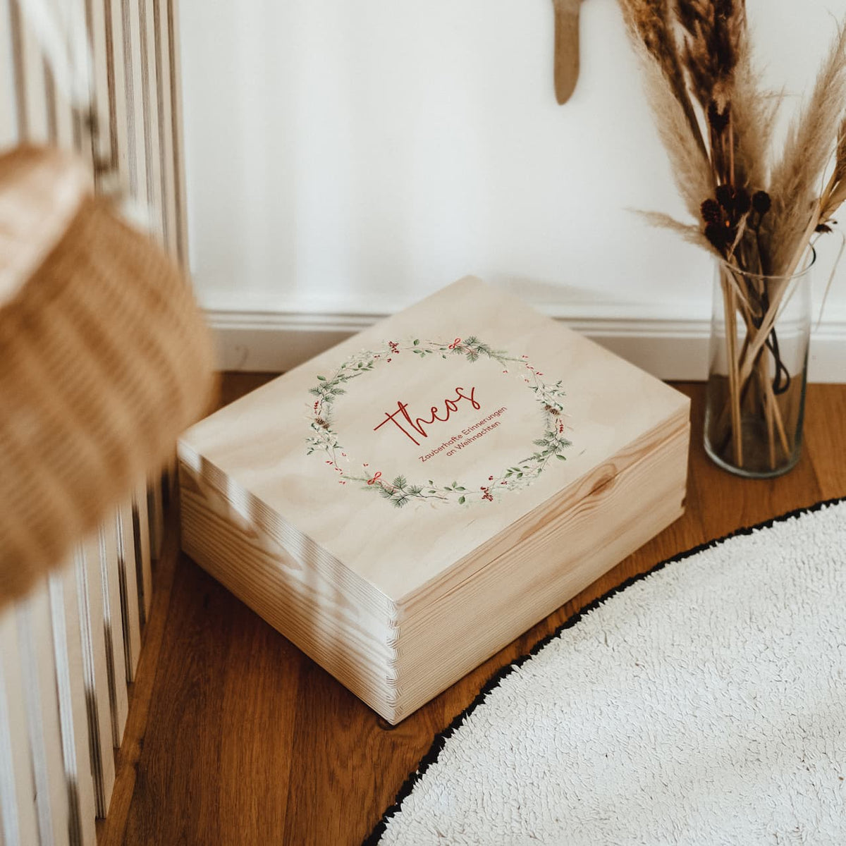 Erinnerungskiste Holz personalisiert - Weihnachtskränze