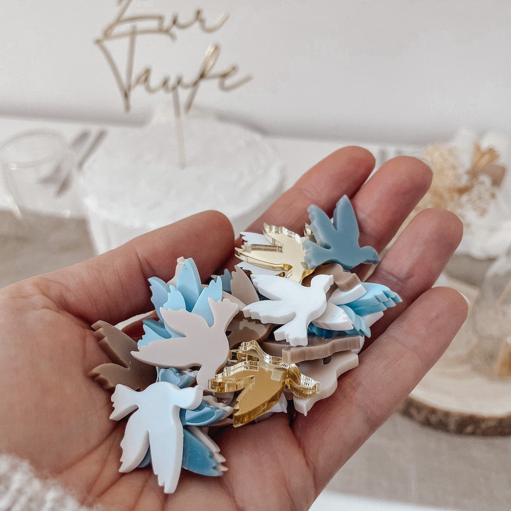 Konfetti Taube Acryl – Wiederverwendbare Tischdeko für Taufe & Kommunion