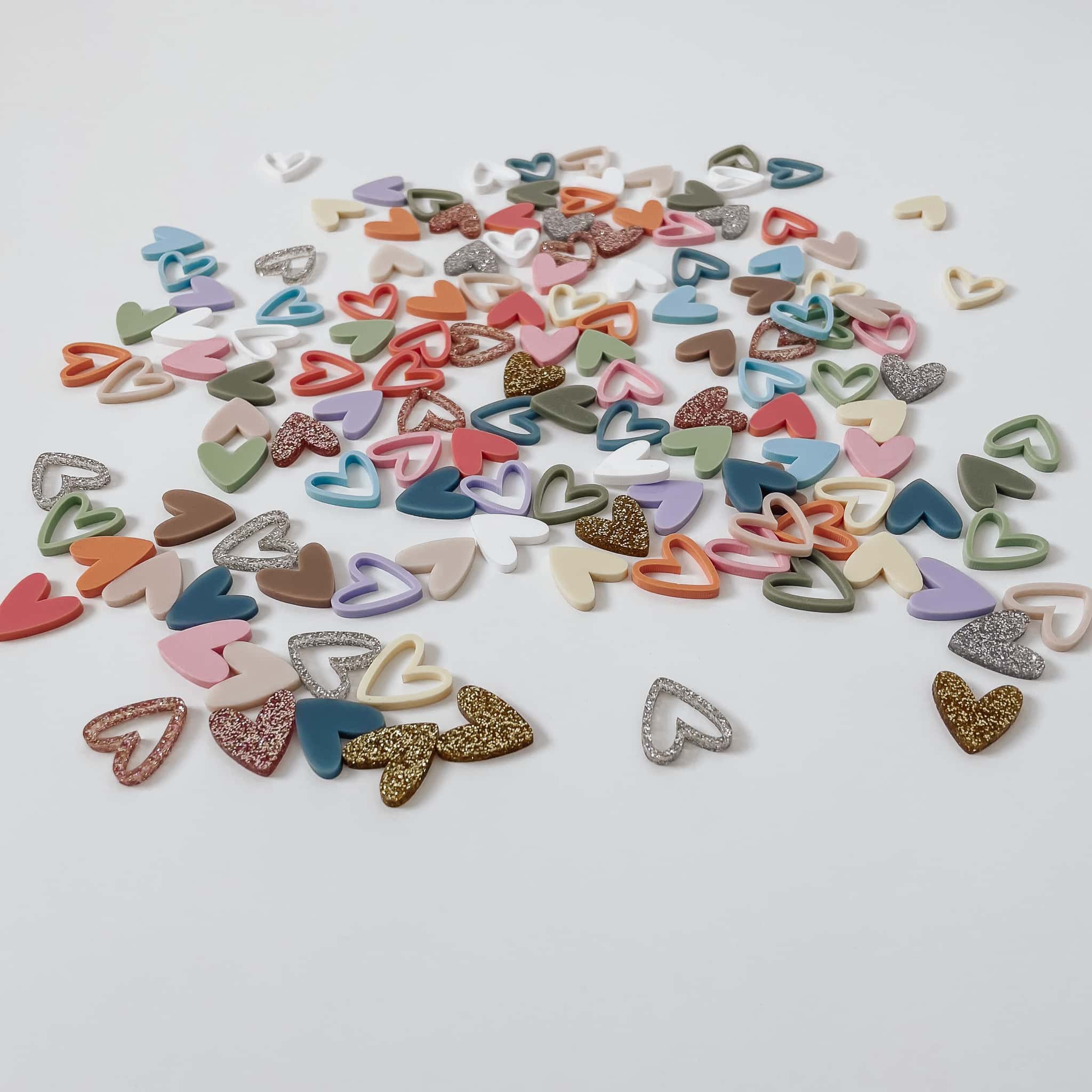 Konfetti Herzchen in deinen Wunschfarben