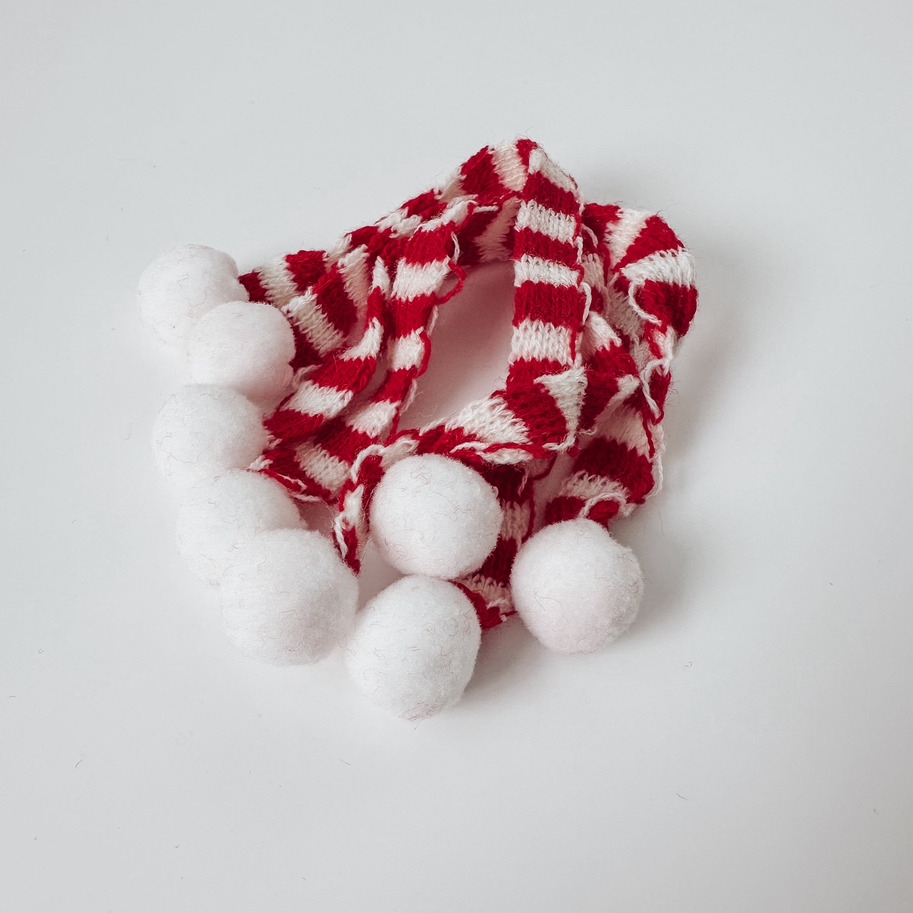 Mini Wollschal für Wichtel – handgemachtes Zubehör für die Wichteltür