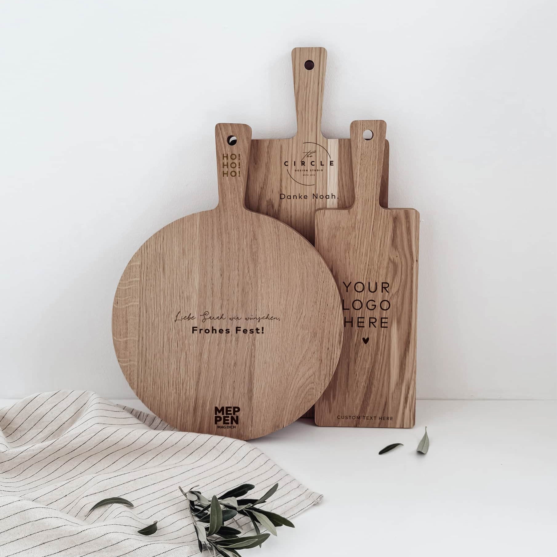 Schneidebrett rund, aus Eiche – Firmengeschenk aus Holz