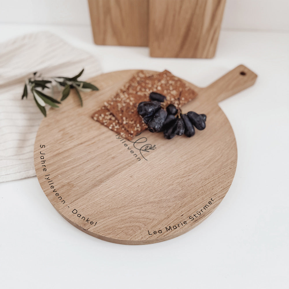 Schneidebrett rund, aus Eiche – Firmengeschenk aus Holz