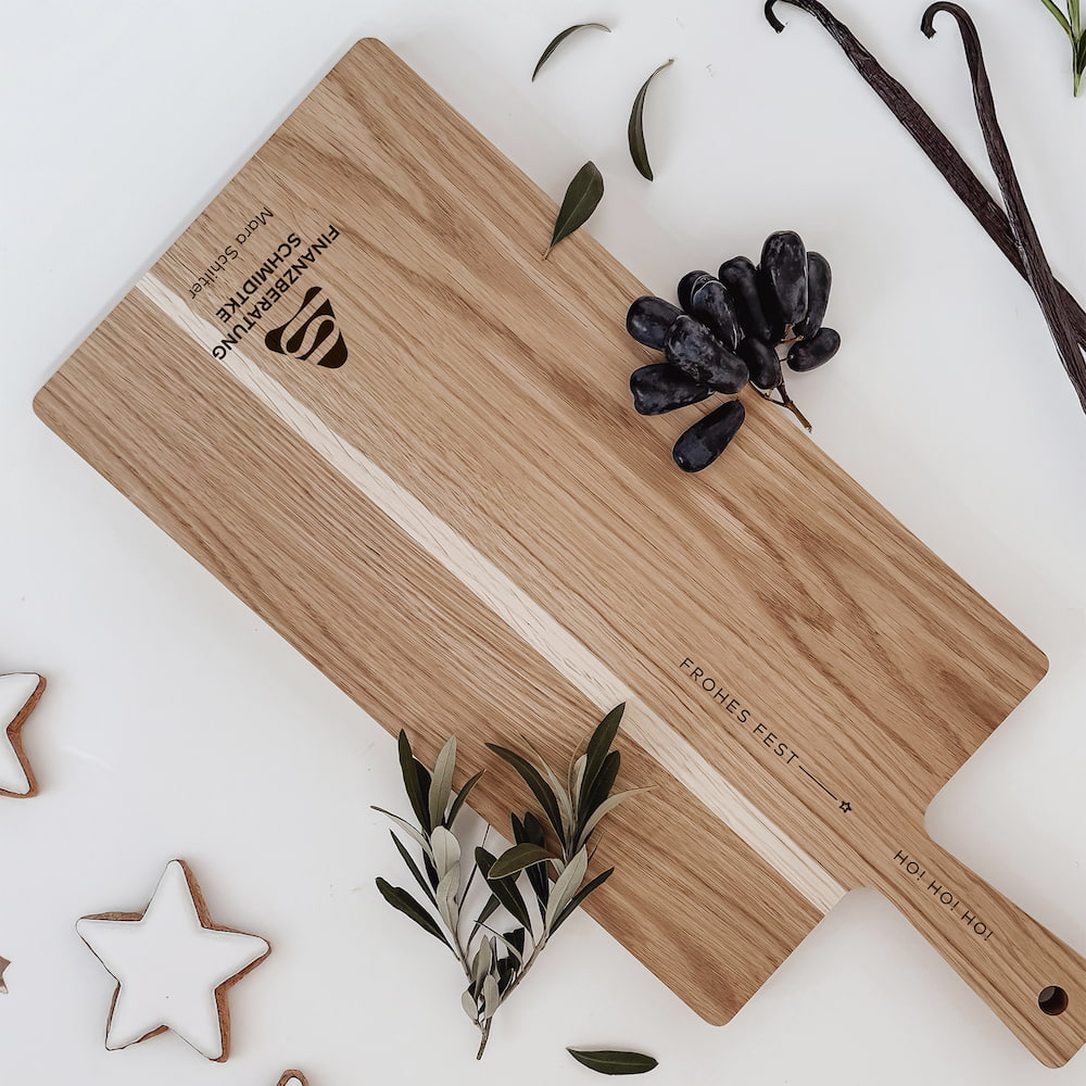 Schneidebrett mit Gravur | personalisiertes Firmengeschenk aus Eiche