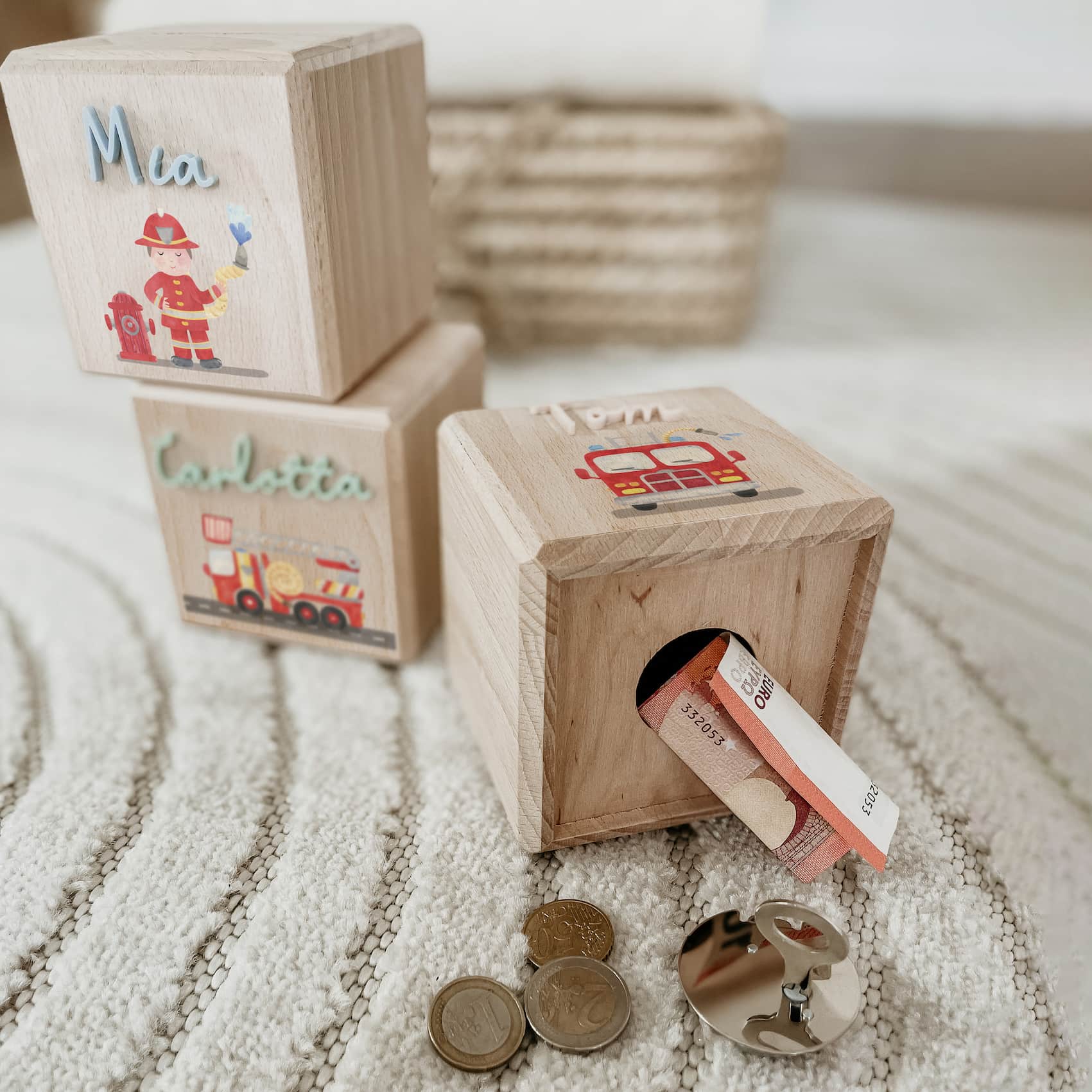 Spardose personalisiert aus Holz – Feuerwehr
