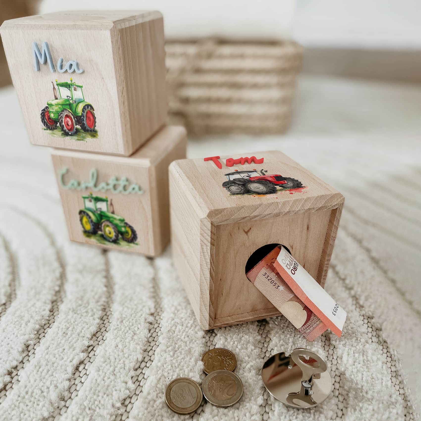 Spardose Holz personalisiert – Traktor