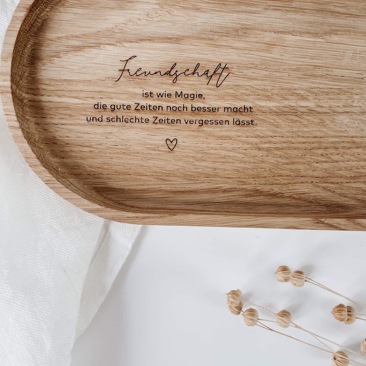 Personalisiertes Holzbrett - Freundschaft ist wie Magie