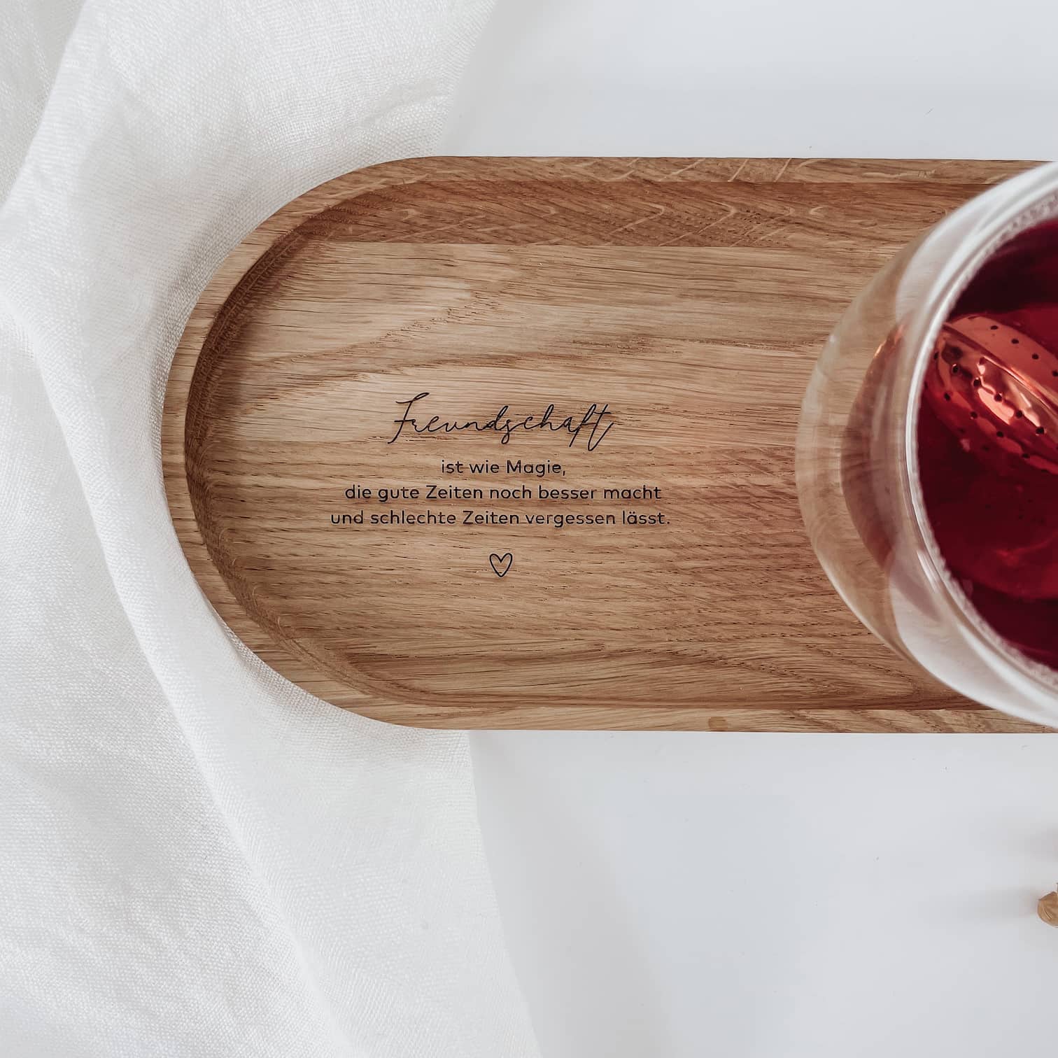Personalisiertes Holzbrett - Freundschaft ist wie Magie