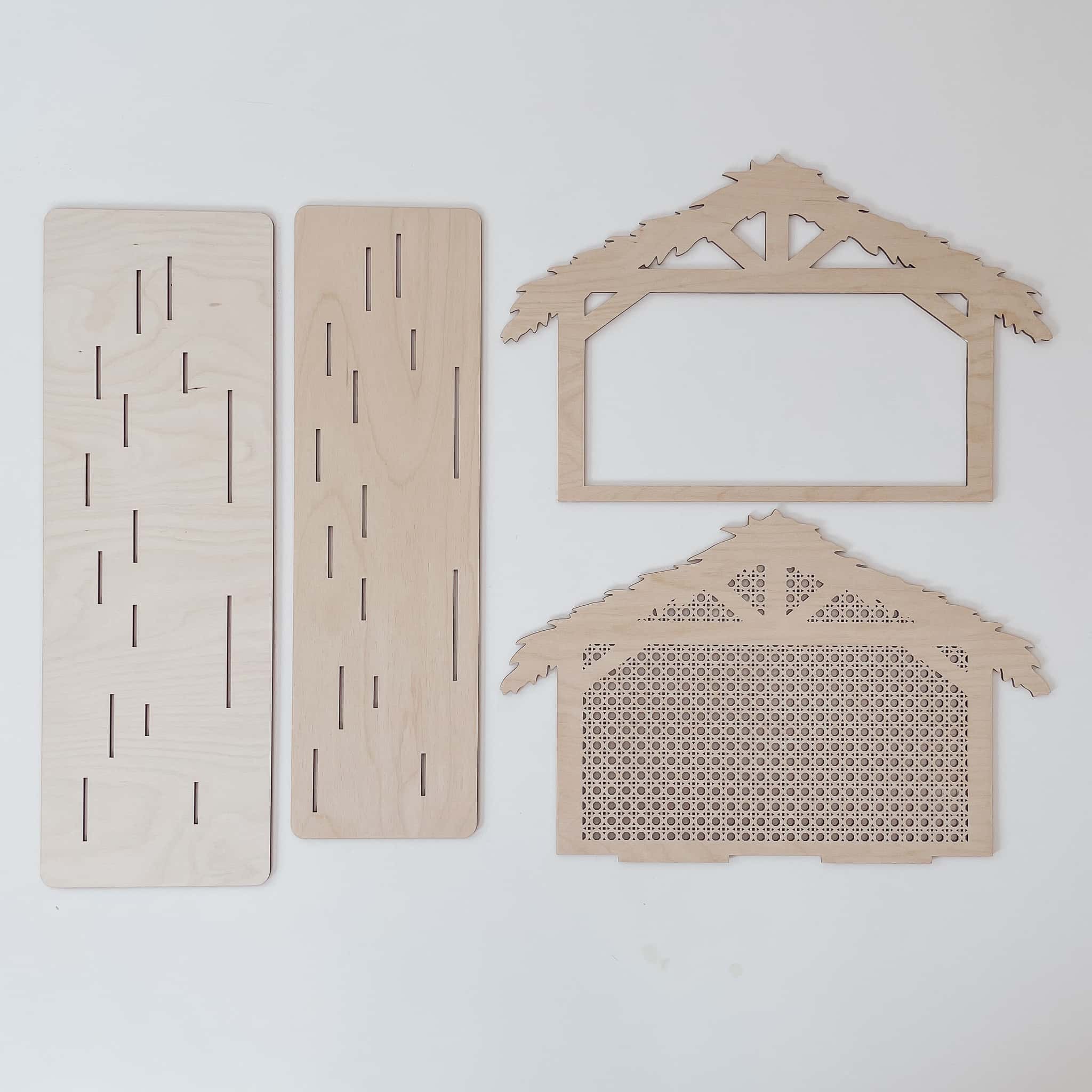 Weihnachtskrippe aus Holz – Rattan