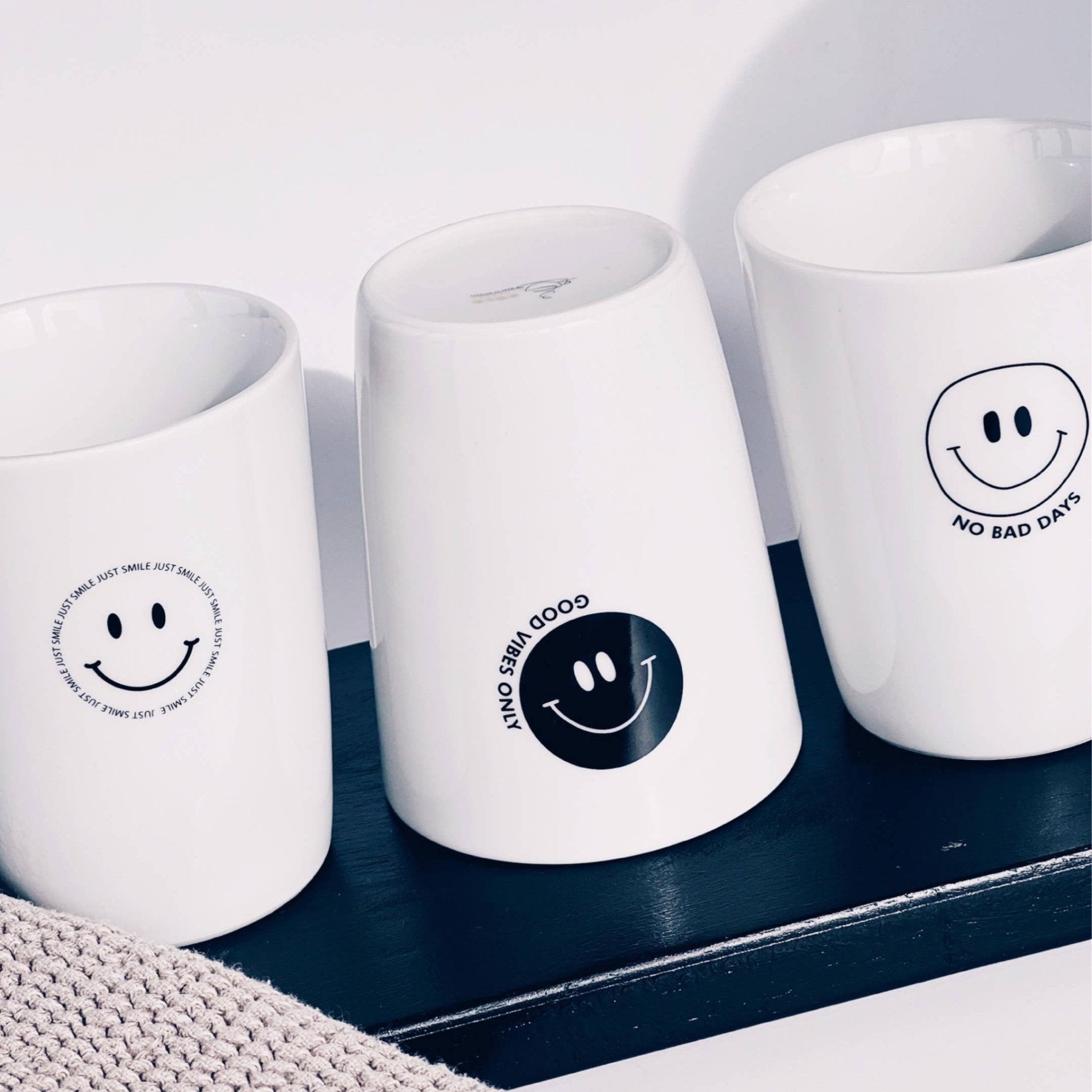 Becher Tasse Smiley - Bunt Smile Happy - lyllevenn