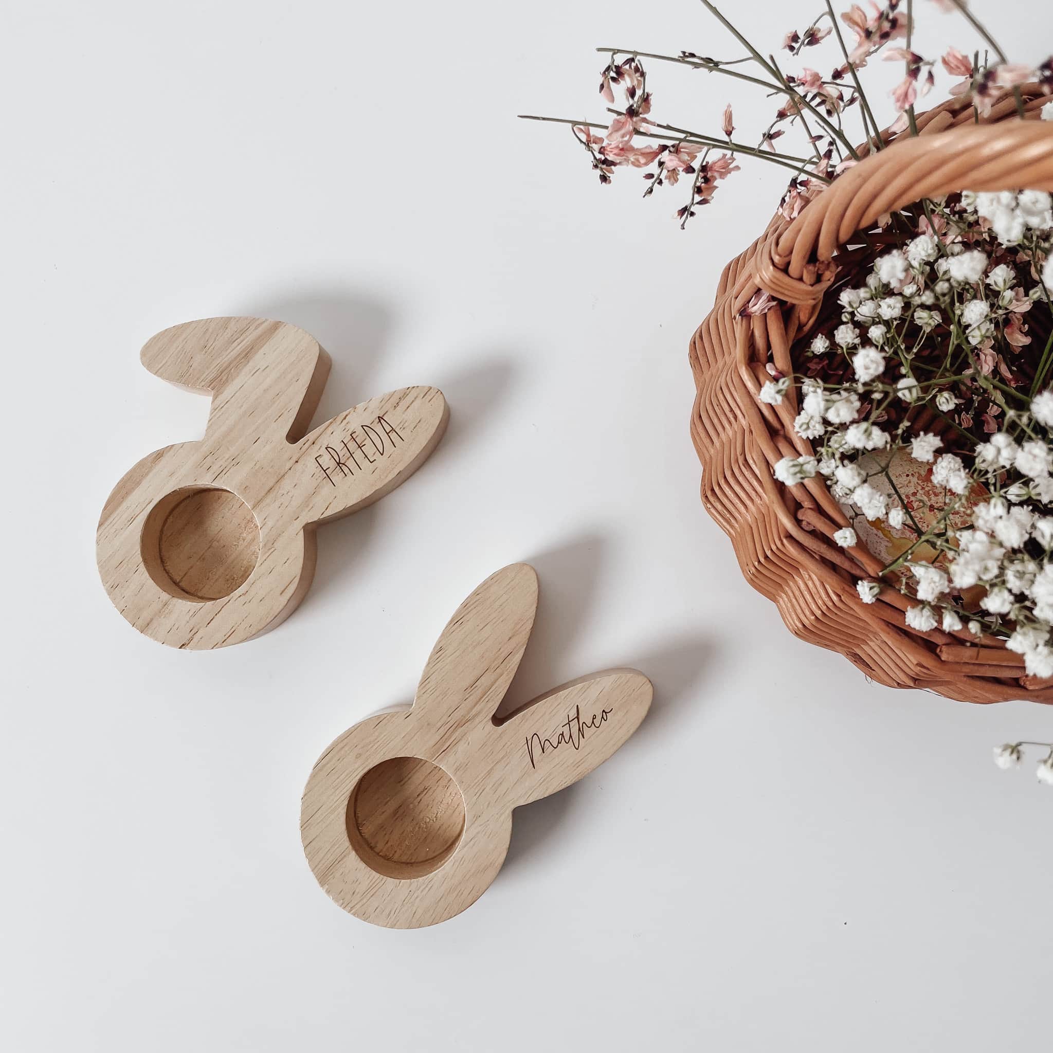 Eierbecher personalisiert Holz - Hase - lyllevenn