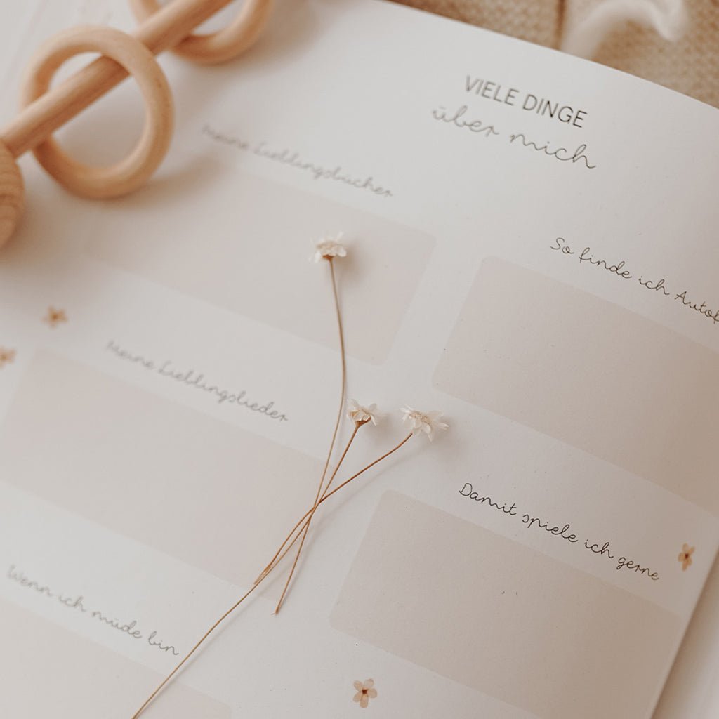 Erinnerungsbuch – Baby Meilensteine - lyllevenn