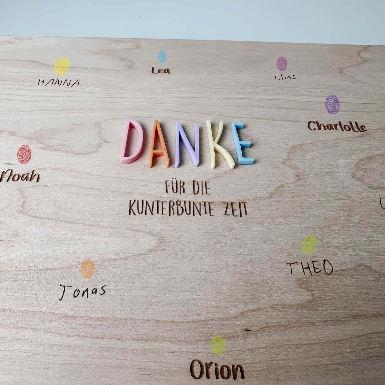 Erinnerungskiste Holz personalisiert - Danke 3D Schrift - lyllevenn