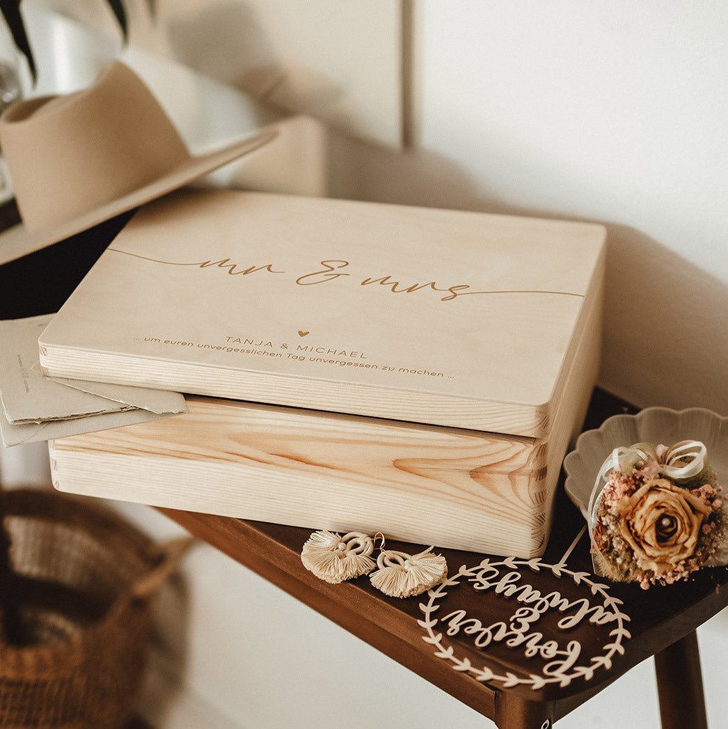 Erinnerungskiste personalisiert – mr & mrs - lyllevenn