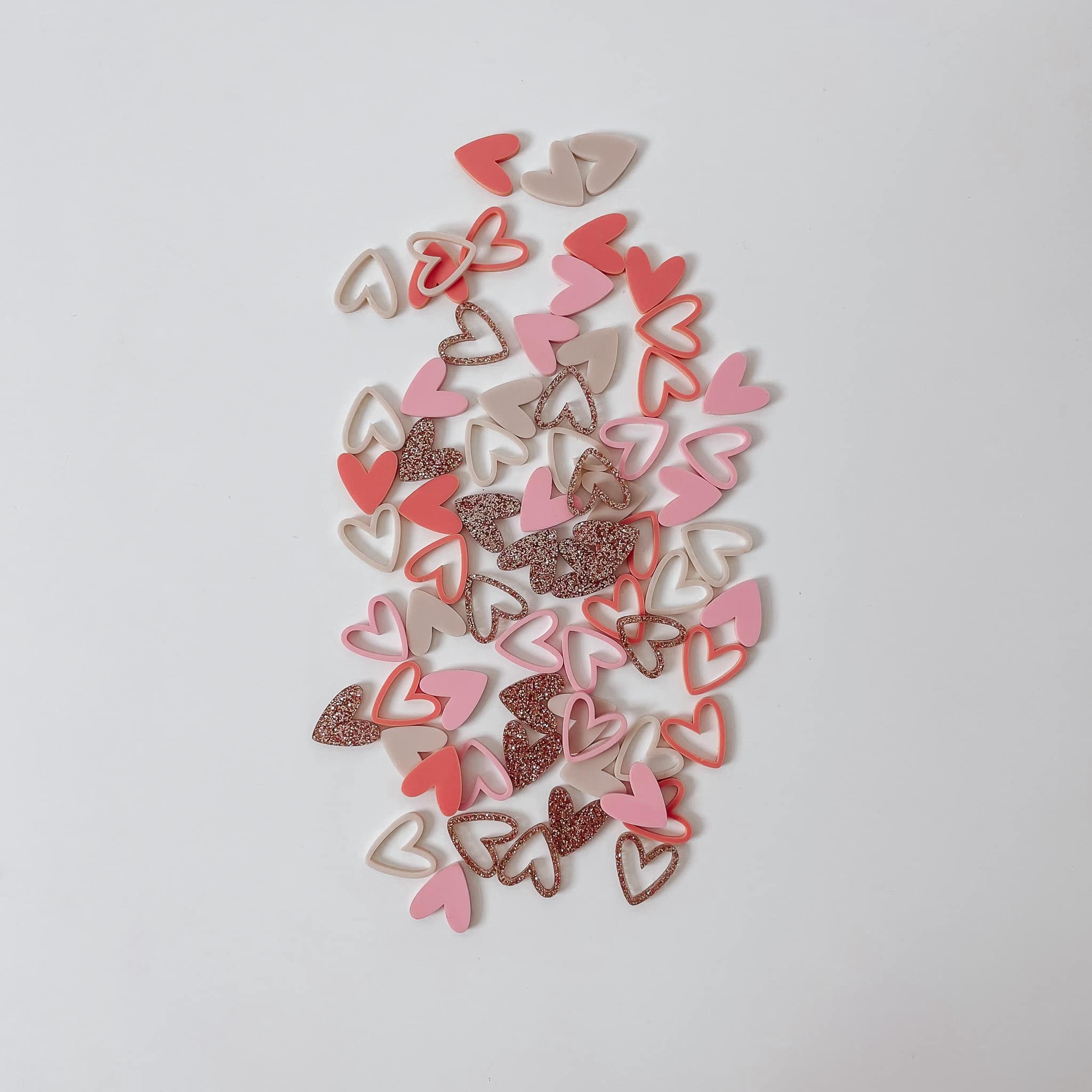 Nachhaltiges Konfetti aus Acryl - Herzchen Rosa - Mix - lyllevenn