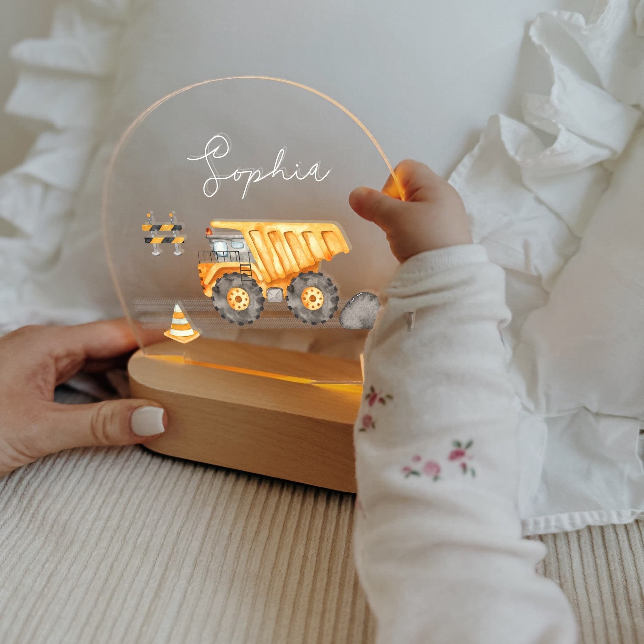 Nachtlicht Kinder personalisiert – LED Lampe bedruckt Bagger & Baustele - lyllevenn