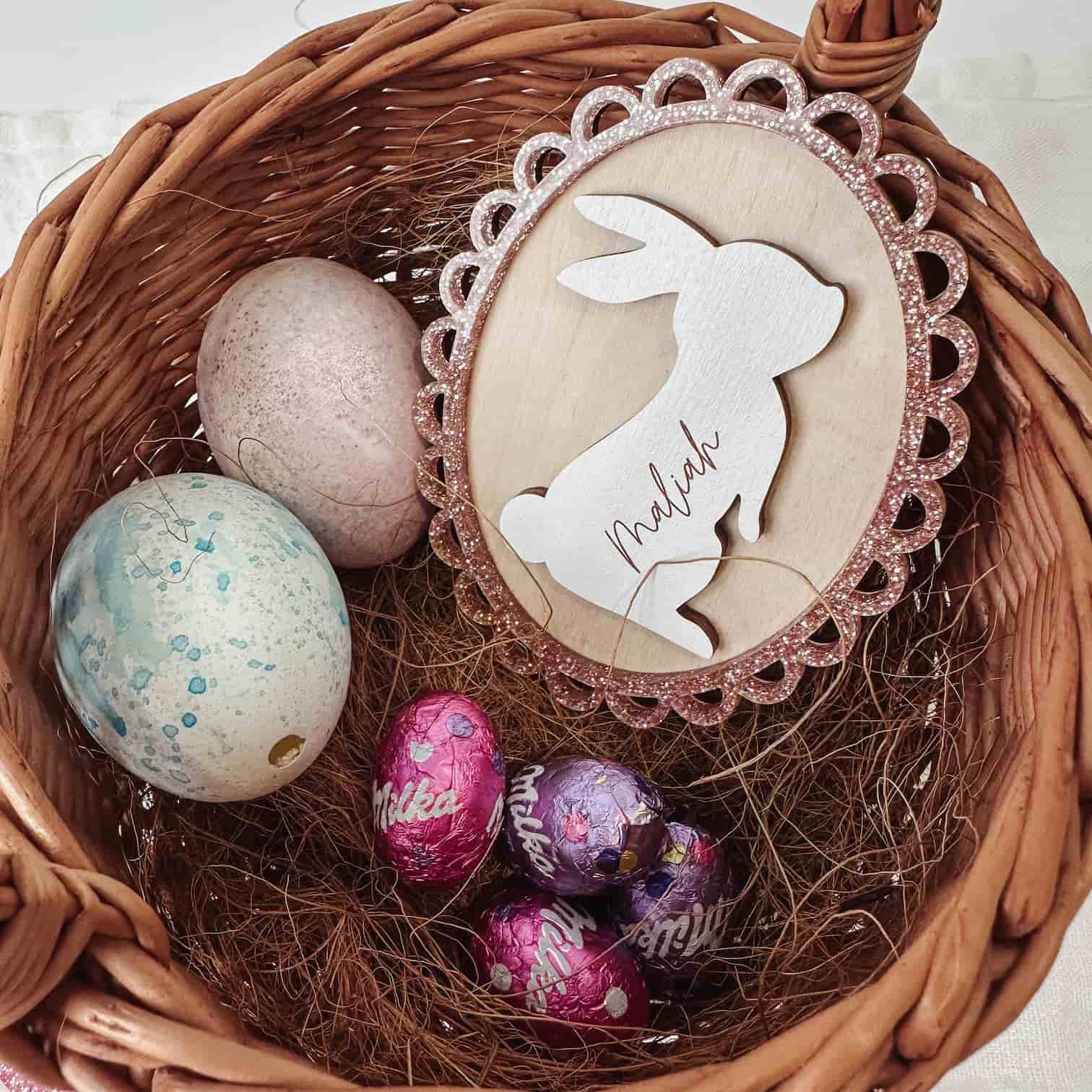 Personalisierter Osteranhänger - Hase mit Name - lyllevenn