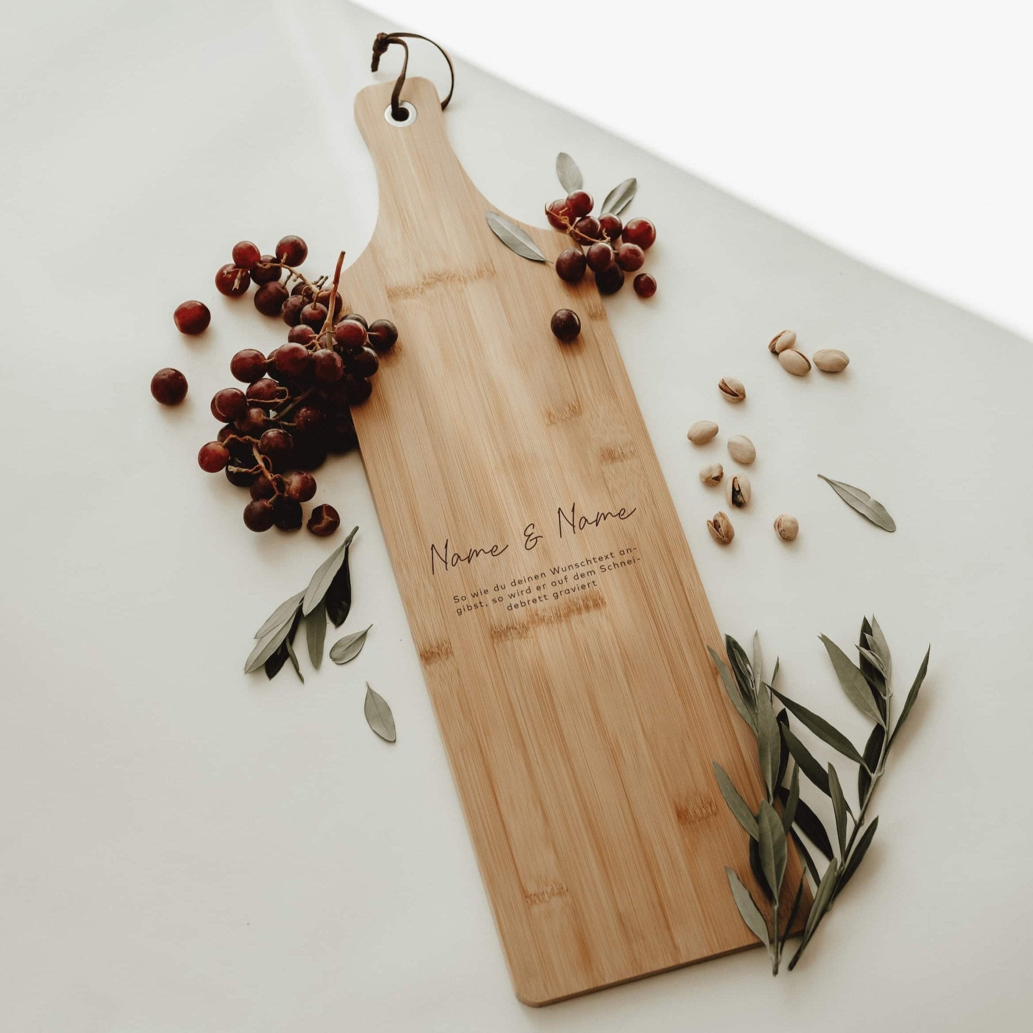 Personalisiertes Schneidebrett Bambus/Eiche - nach deinen Wünschen - lyllevenn