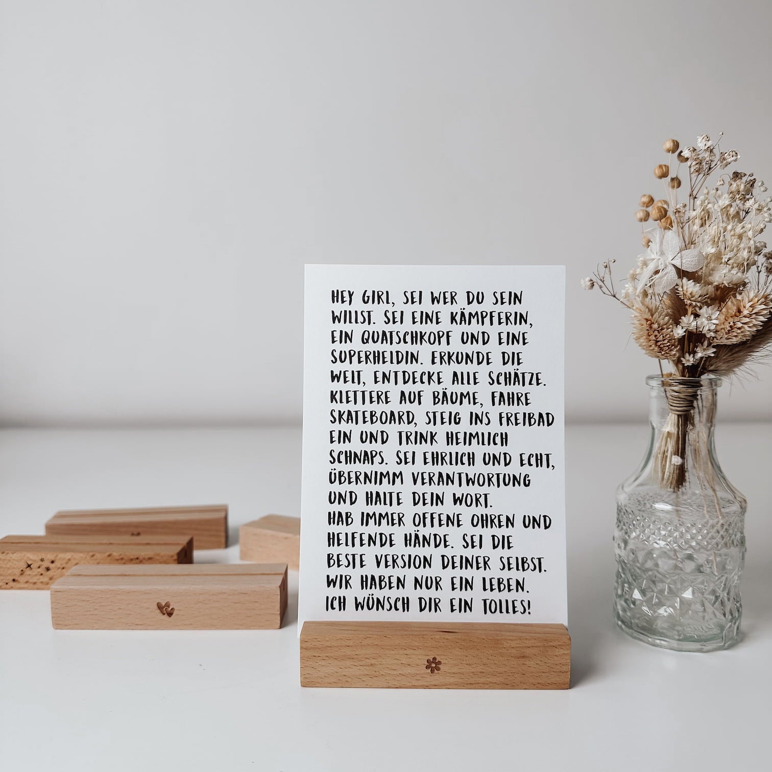 Postkartenständer aus Buche – 5 verschiedene Motive - lyllevenn