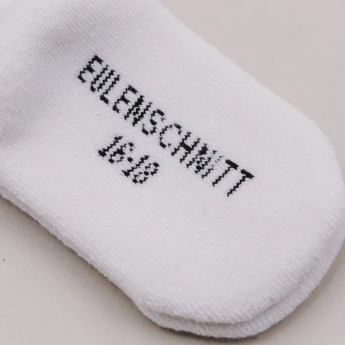Babysocken - Allover Herzen schwarz