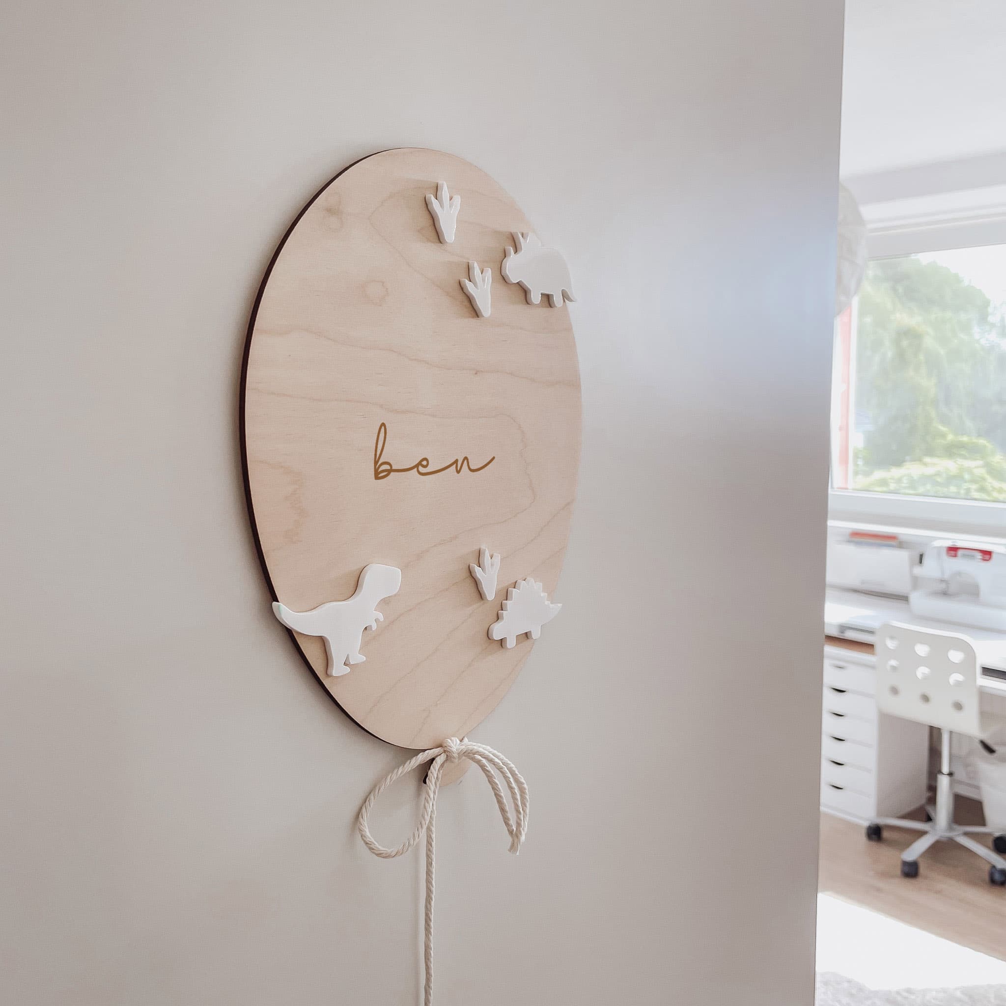 Türschild personalisiert Holz - 3D Dino - lyllevenn