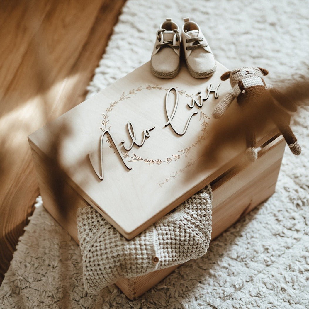 3D Namen Erinnerungskiste | graviert – BLÄTTERKRANZ - lyllevenn-store