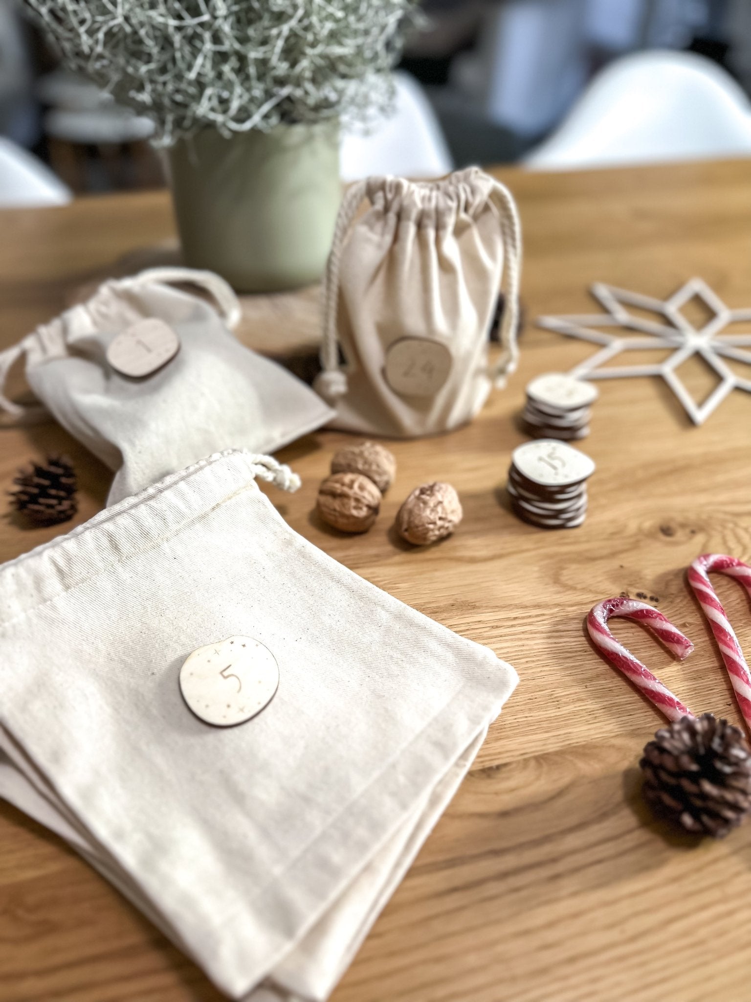 Adventskalenderzahlen | Zahlen | DIY Adventskalender | Advent | Weihnachtsdeko - 'Sternenstaub' - lyllevenn-store
