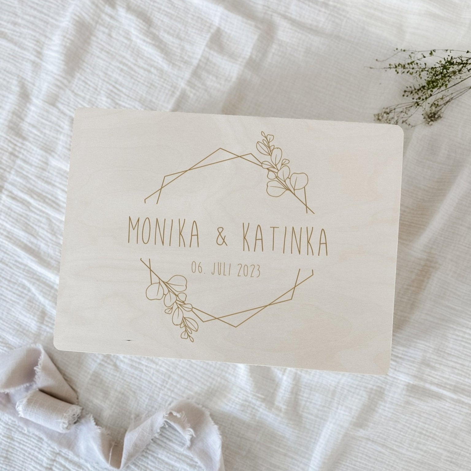 Erinnerungskiste Holz personalisiert - Eukalyptus - lyllevenn