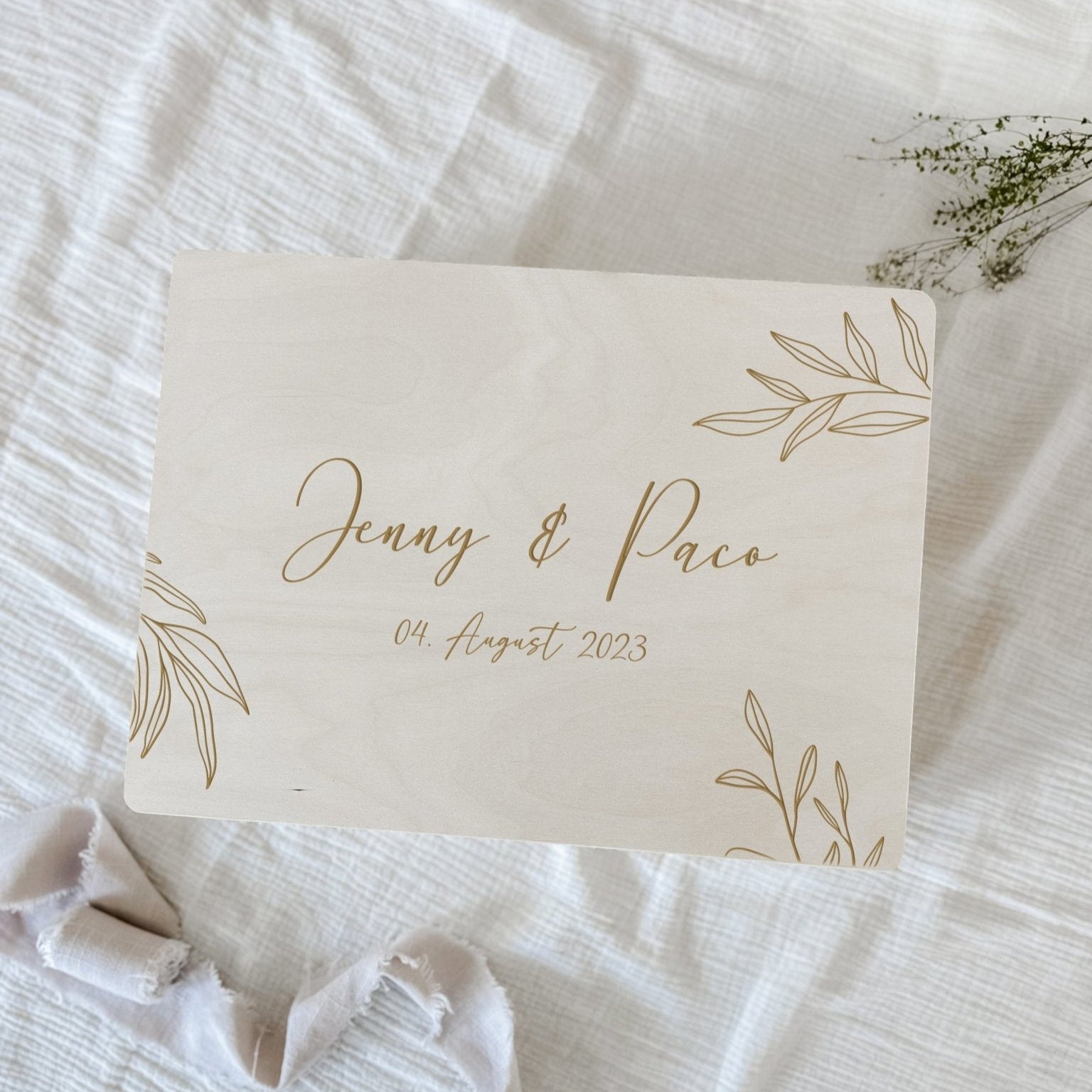 Erinnerungskiste Holz personalisiert - Olivenzweige - lyllevenn