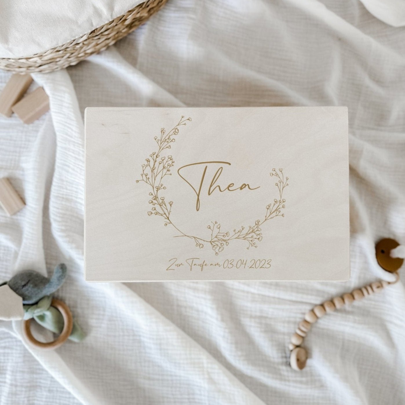 Erinnerungskiste Holz personalisiert - Schleierkraut - lyllevenn