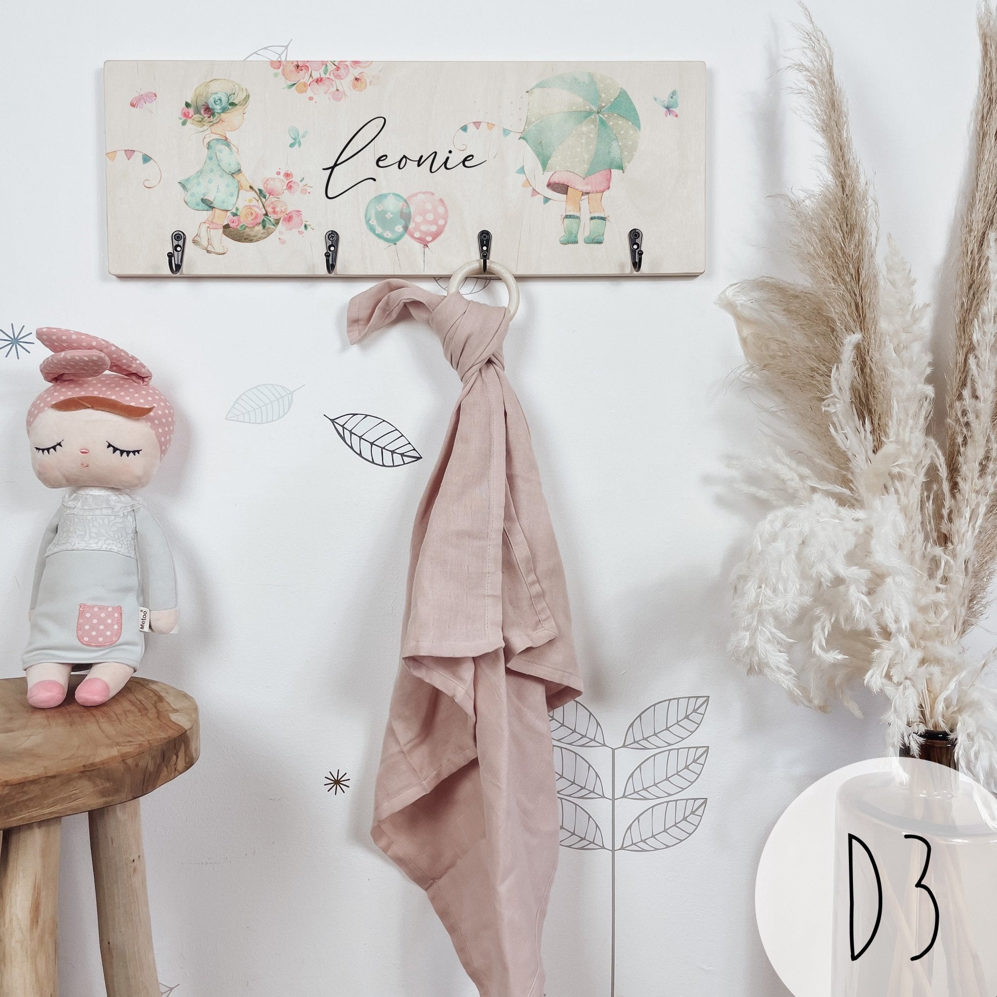 Garderobe | Kinderzimmer | Hakenleiste | personalisierbar - KLEINER FRÜHLING - lyllevenn-store