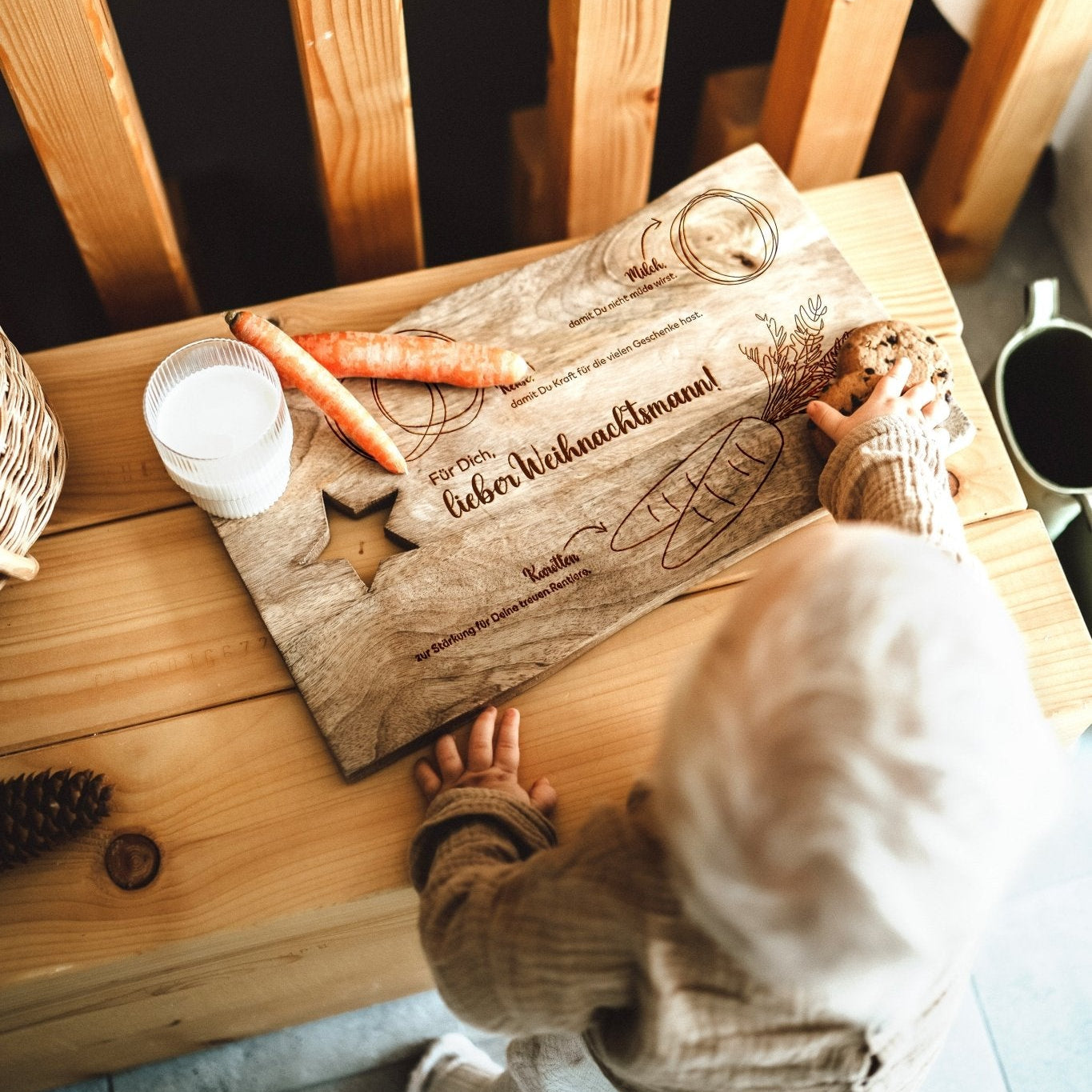 Holzbrett für den Weihnachtsmann | Schneidebrettchen | Weihnachtsteller| Teller | Stern – SANTA - lyllevenn-store