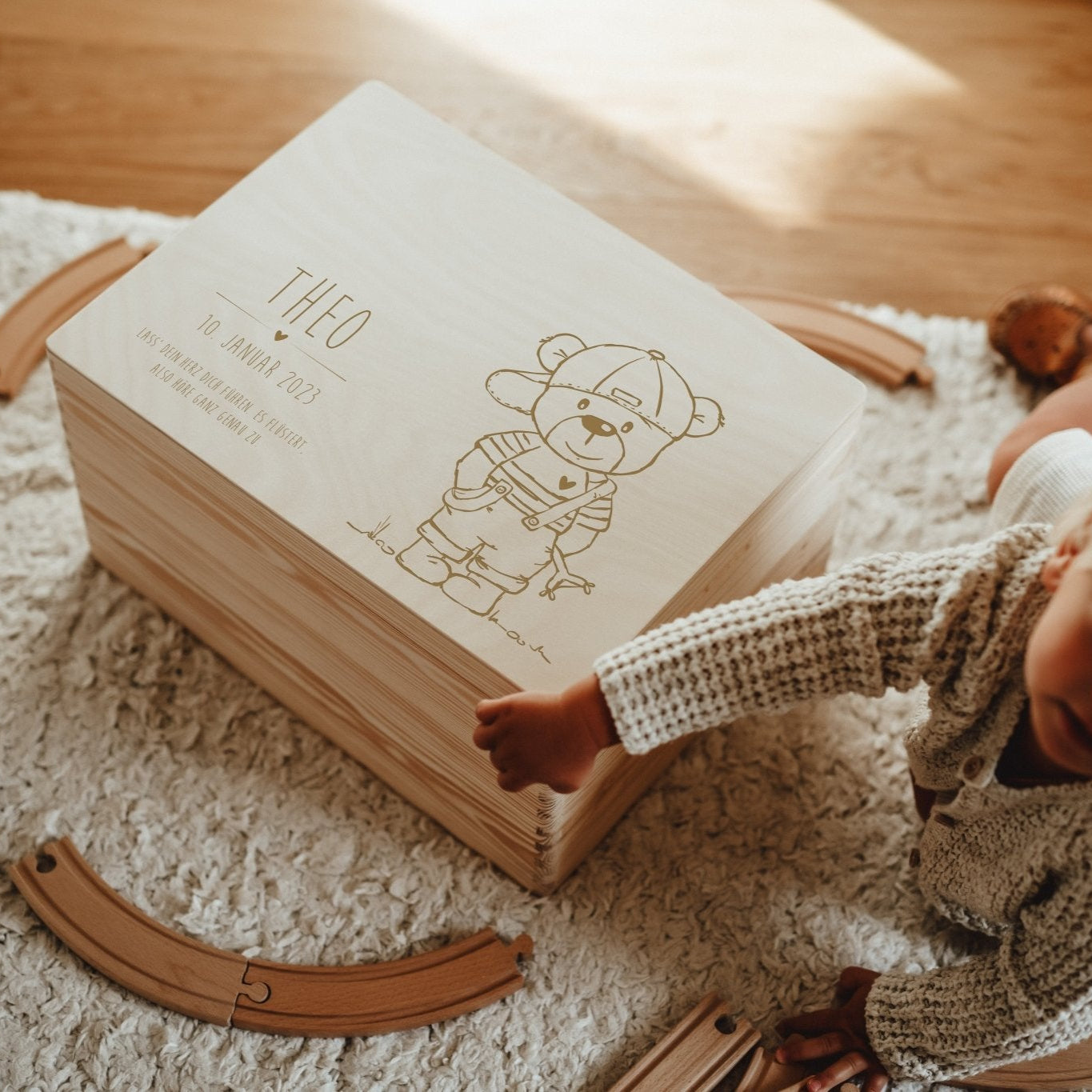 Holzkisten | Cooler Bär | Zirkus Maus | Erinnerungskisten | graviert | Erinnerungsbox - lyllevenn-store