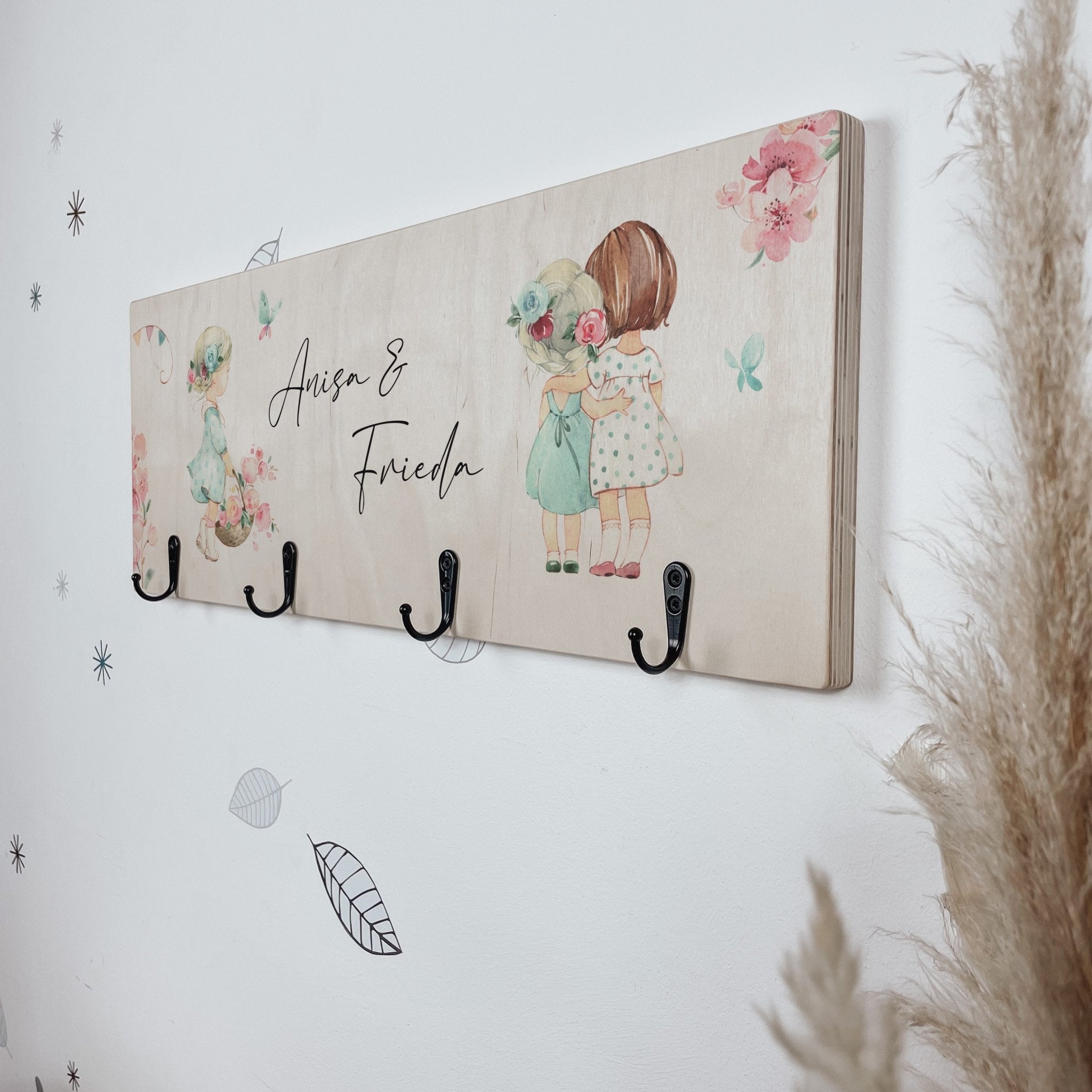 Kindergarderobe Holz personalisiert - Kleiner Frühling - lyllevenn