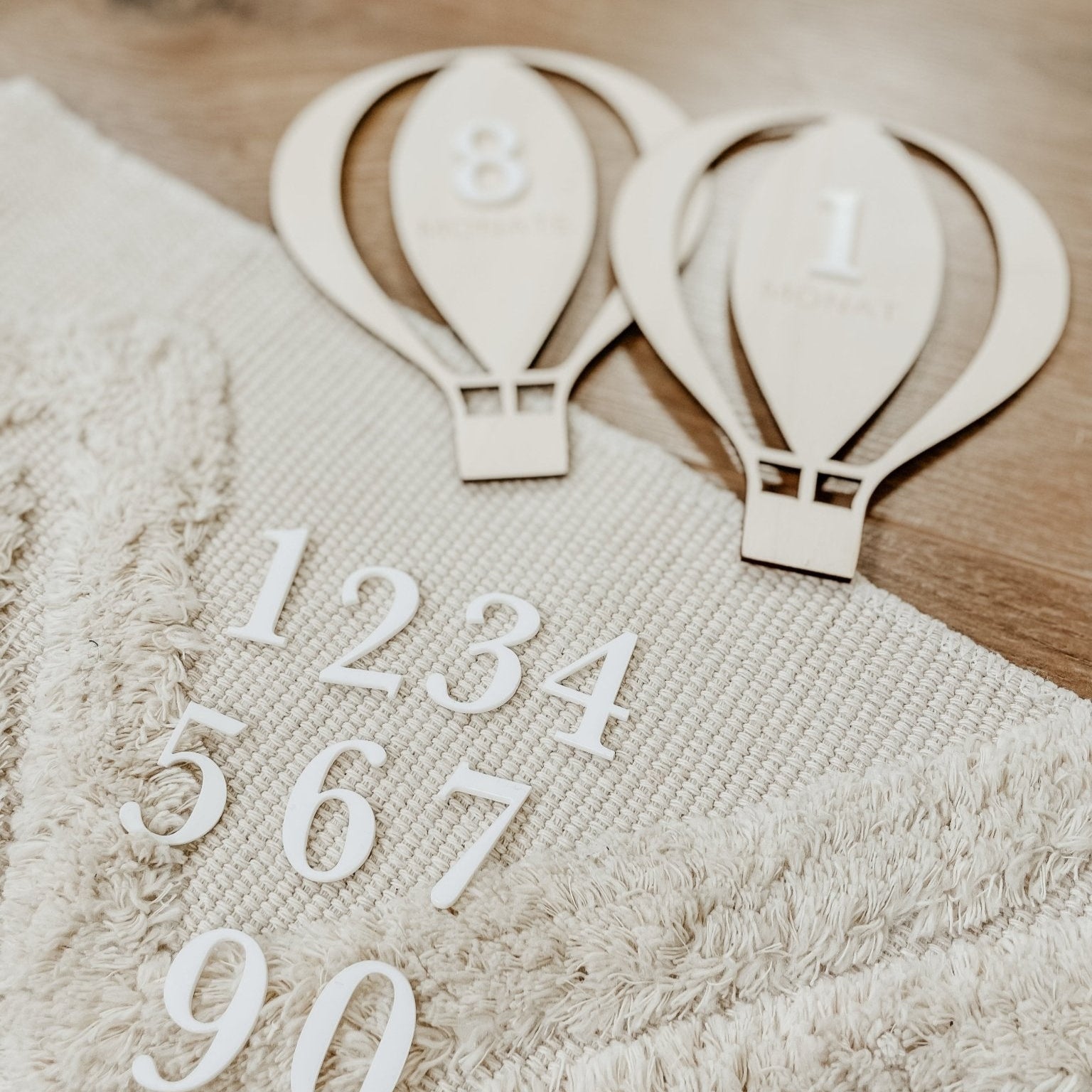 Meilensteine Newborn | auswechselbar | Meilensteinkarten Baby | Babys erstes Jahr | Geschenk Geburt – HEISSLUFTBALLON - lyllevenn-store