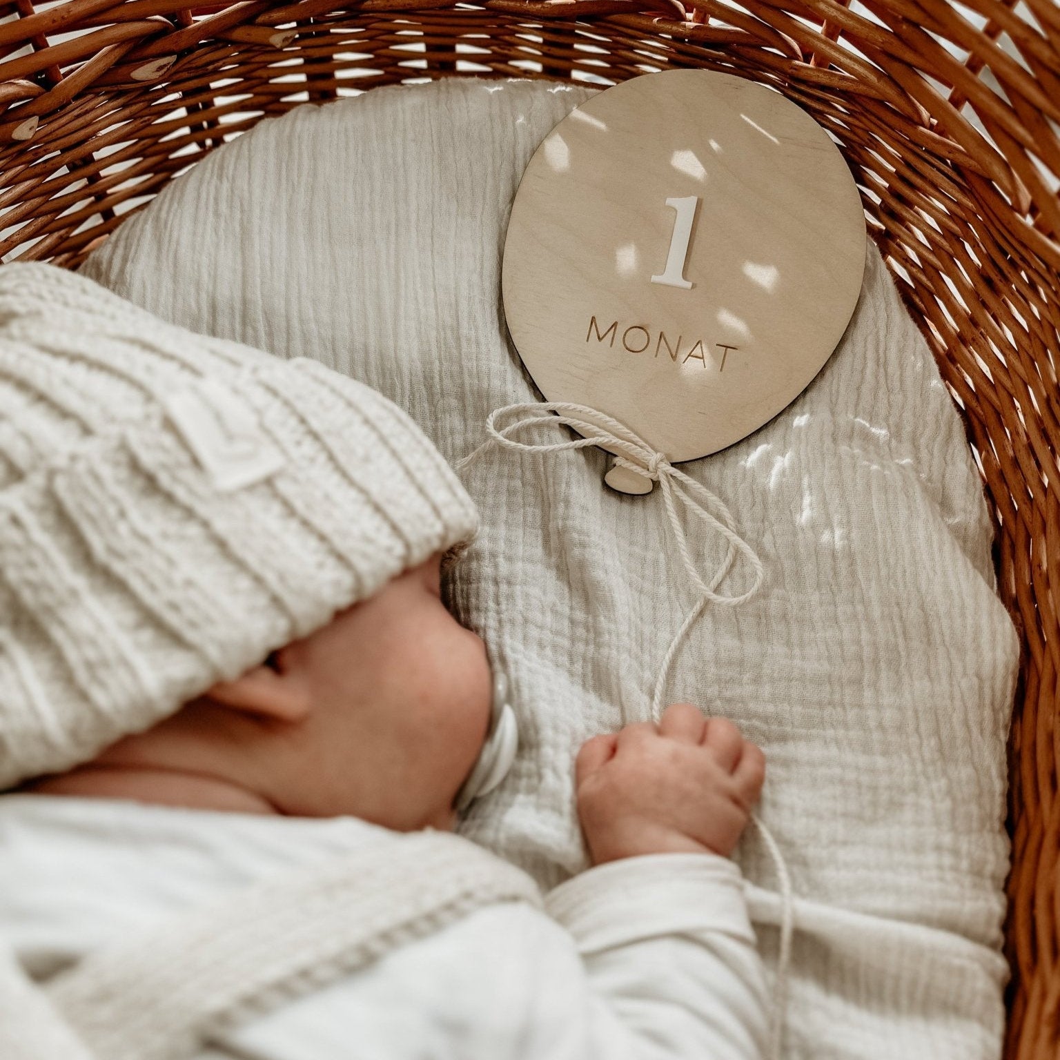 Meilensteine Newborn | Meilensteinkarten Baby | Babys erstes Jahr | Geschenk Geburt – LUFTBALLON - lyllevenn-store