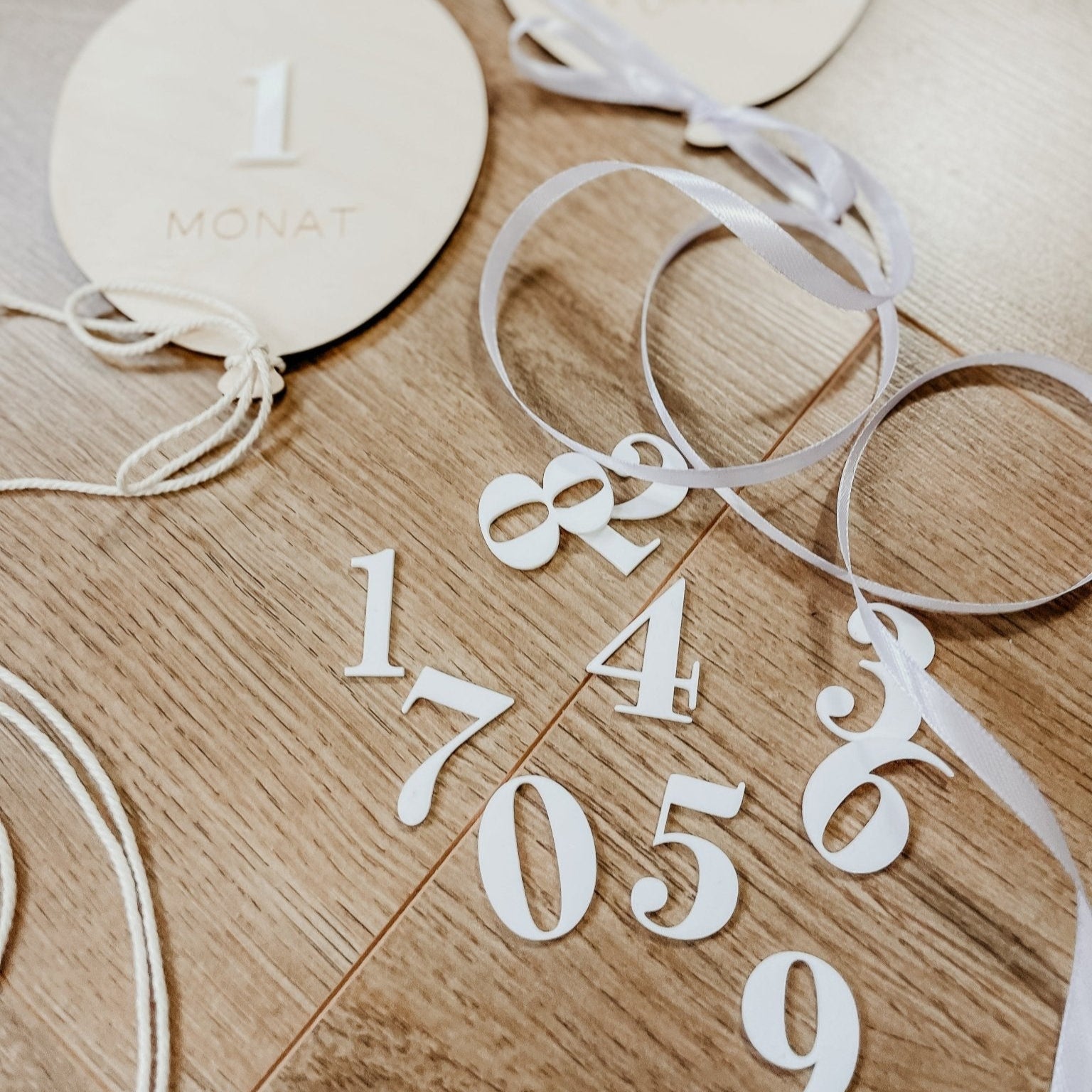 Meilensteine Newborn | Meilensteinkarten Baby | Babys erstes Jahr | Geschenk Geburt – LUFTBALLON - lyllevenn-store