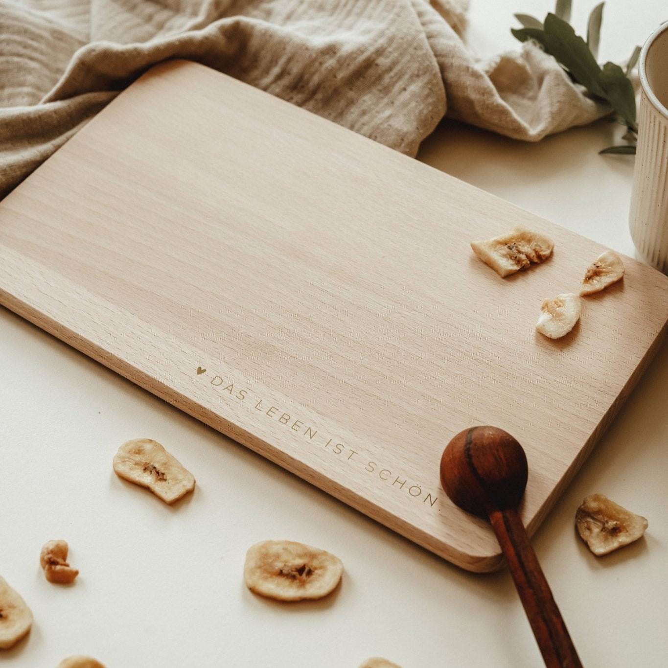 Schneidebrett als Geschenk | Frühstücksbrett | scandinavian Home | Sprüche | minimalistisch Holzbrett - lyllevenn-store