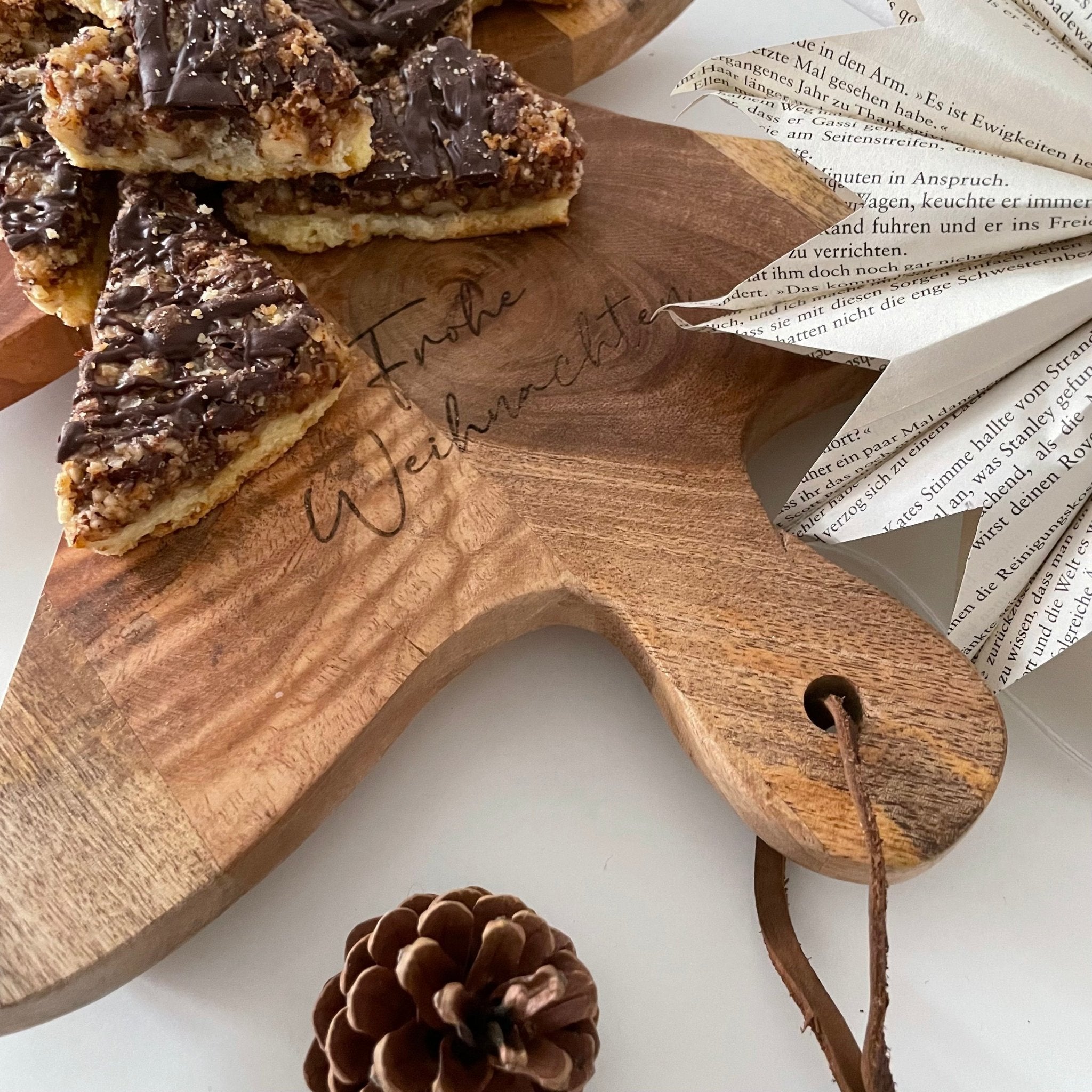 Schneidebrett | Holz | weihnachtliche Tischdekoration – TANNENBAUM - lyllevenn-store