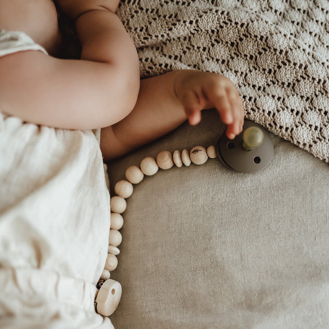 Schnullerkette | Parcifer | Schnullerhalter | naturbelassen | personalisierbar – PURE - lyllevenn-store