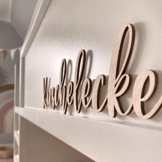 Personalisierter Schriftzug aus Holz - für deinen Wunschnamen - auch XXL - im lyllevenn-store
