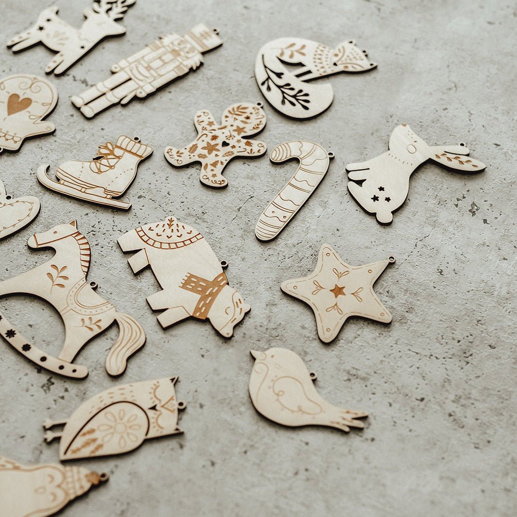 Weihnachtliche Holzanhänger zum Bemalen - DIY Bastelspaß - lyllevenn