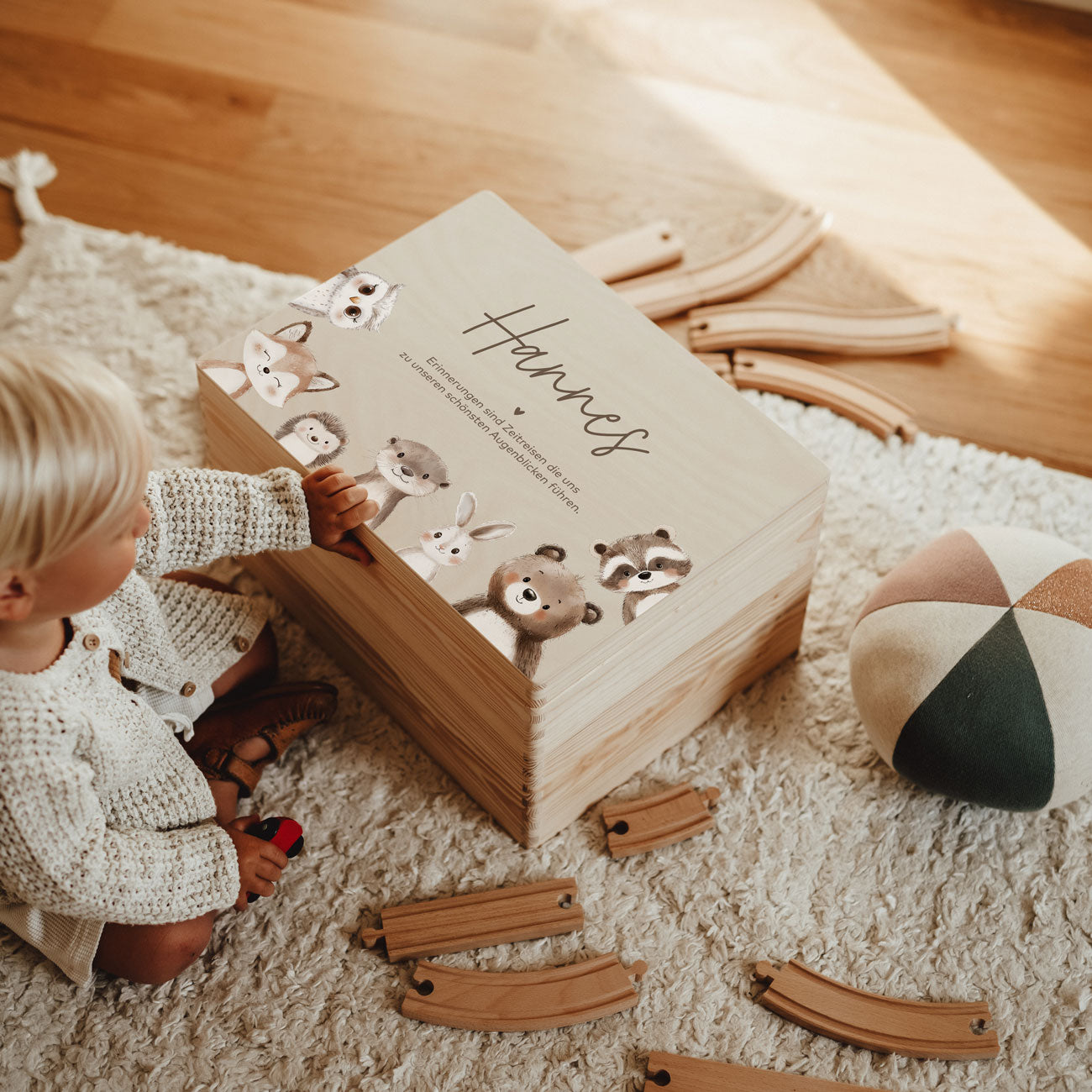 Erinnerungskiste Holz personalisiert - Hello Woodland