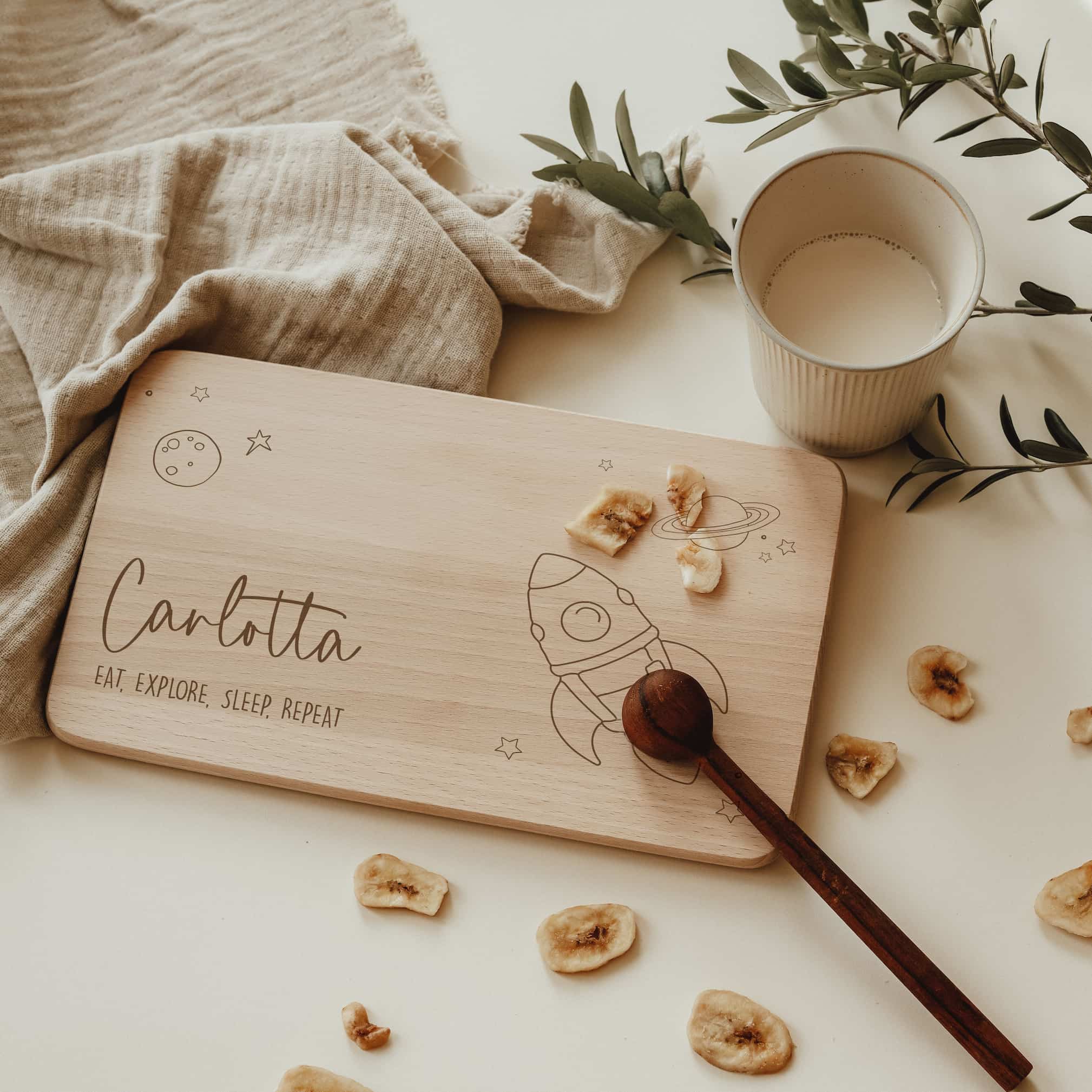 Personalisiertes Frühstücksbrettchen - Weltall & Rakete